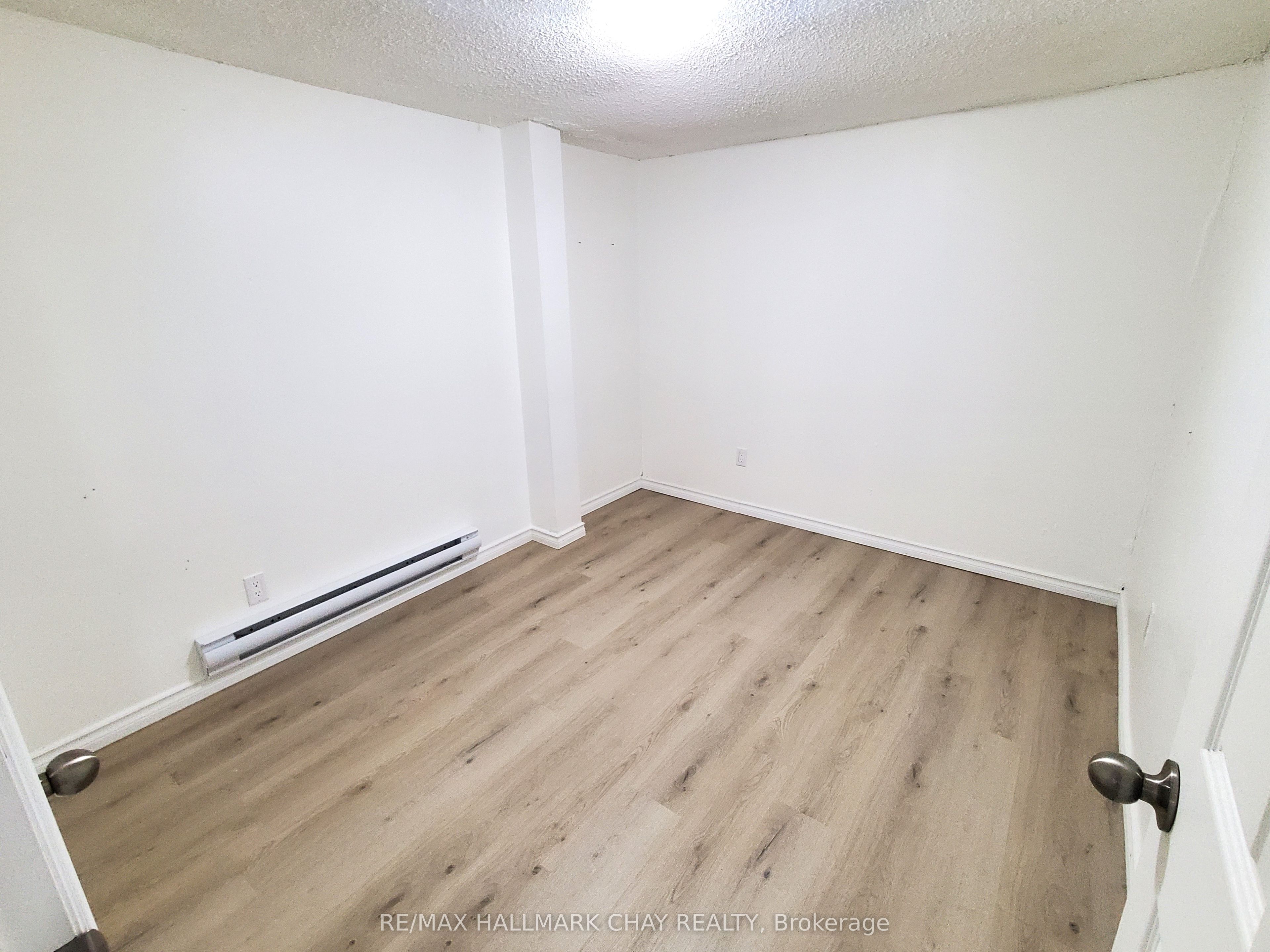 58 Queen Street W 6, Springwater, ON L0L 1P0 photo 4