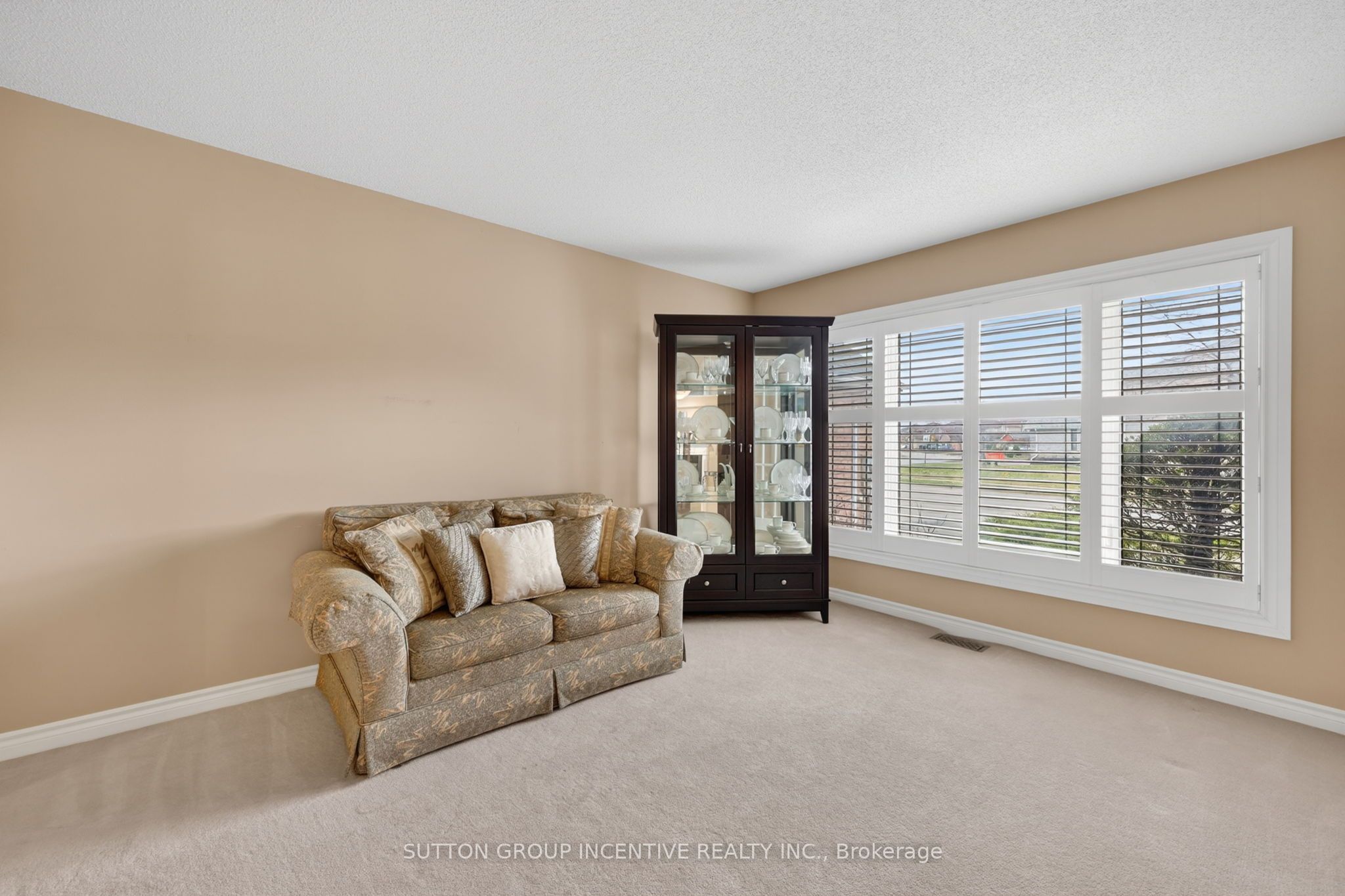 4 Chantal Street, Barrie, ON L4N 9S4 photo 5