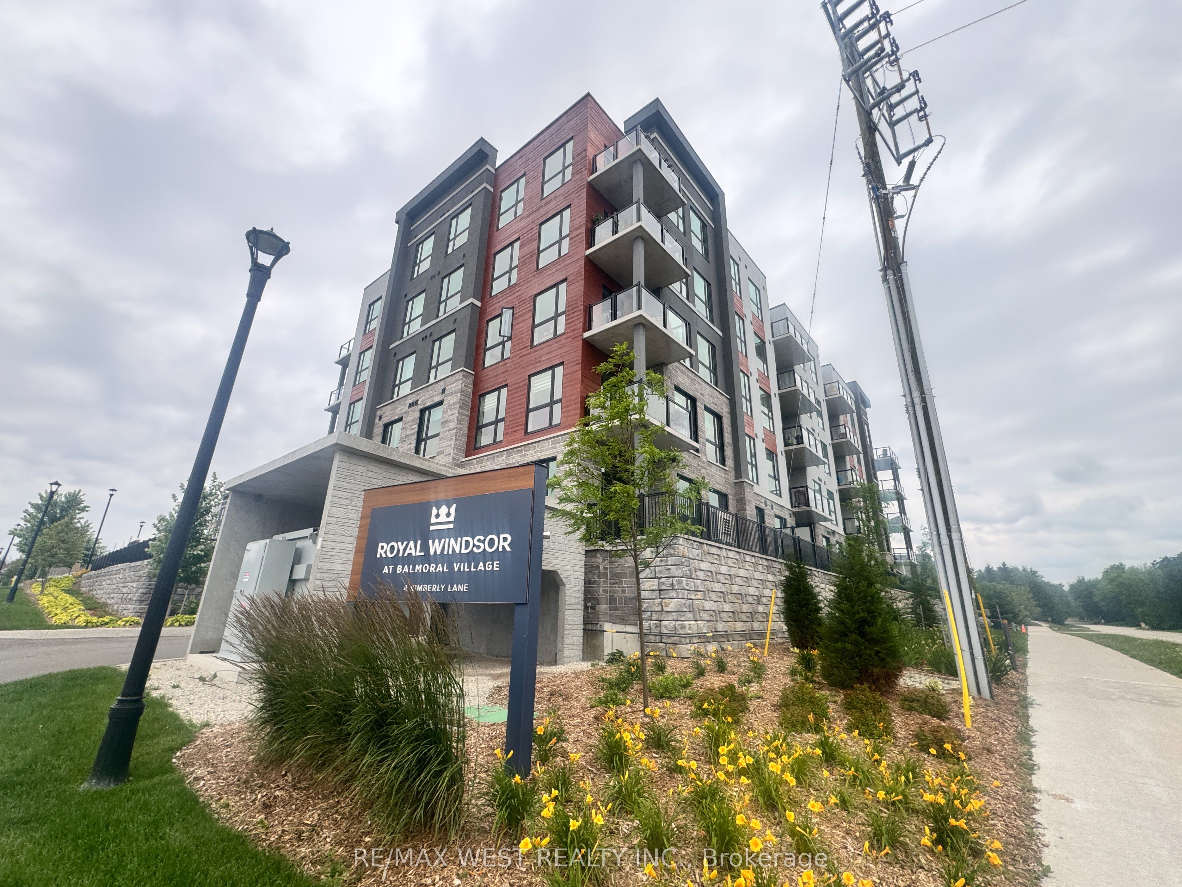 4 Kimberly Lane 325, Collingwood, ON L9Y 5T6