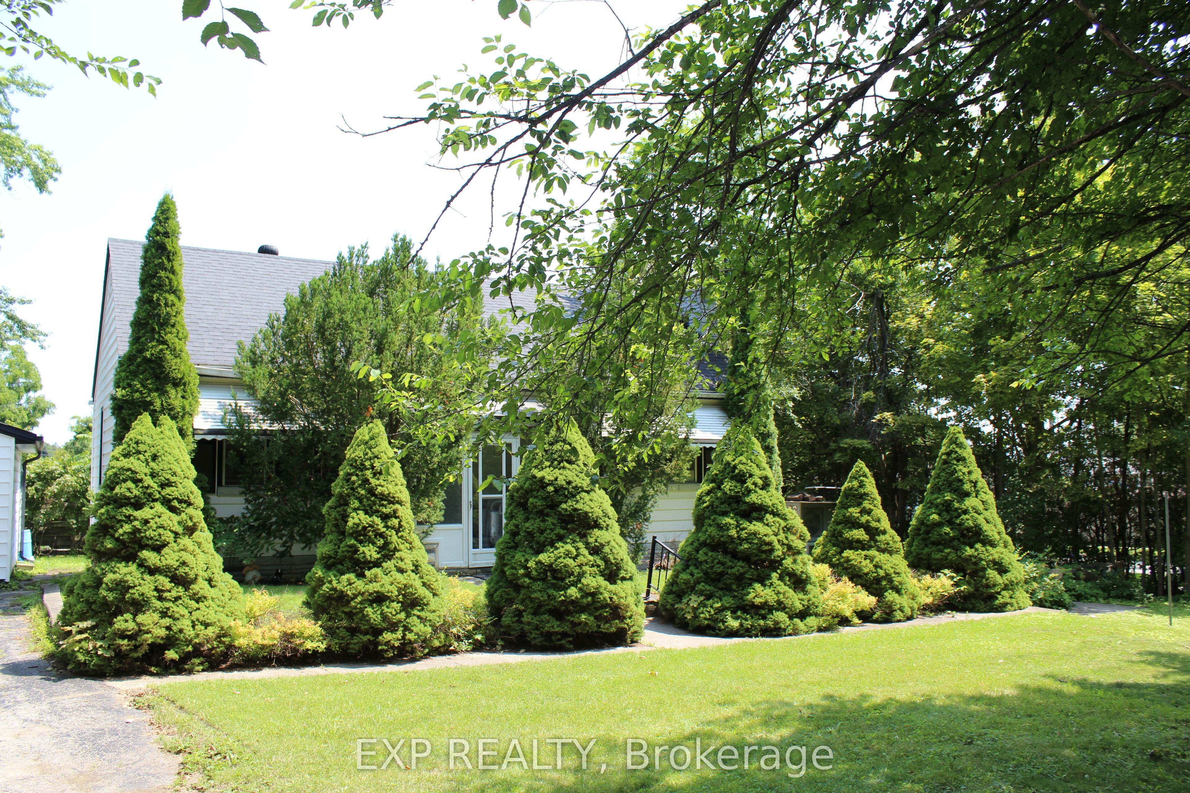 105 Puget Street, Barrie, ON L4M 4N6 photo 3