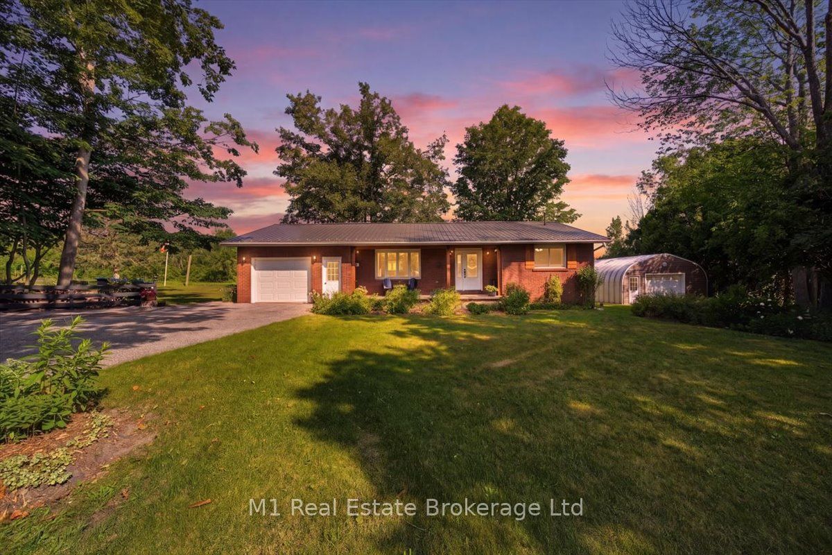 2 Conder Drive, Oro-Medonte, ON L0K 1E0