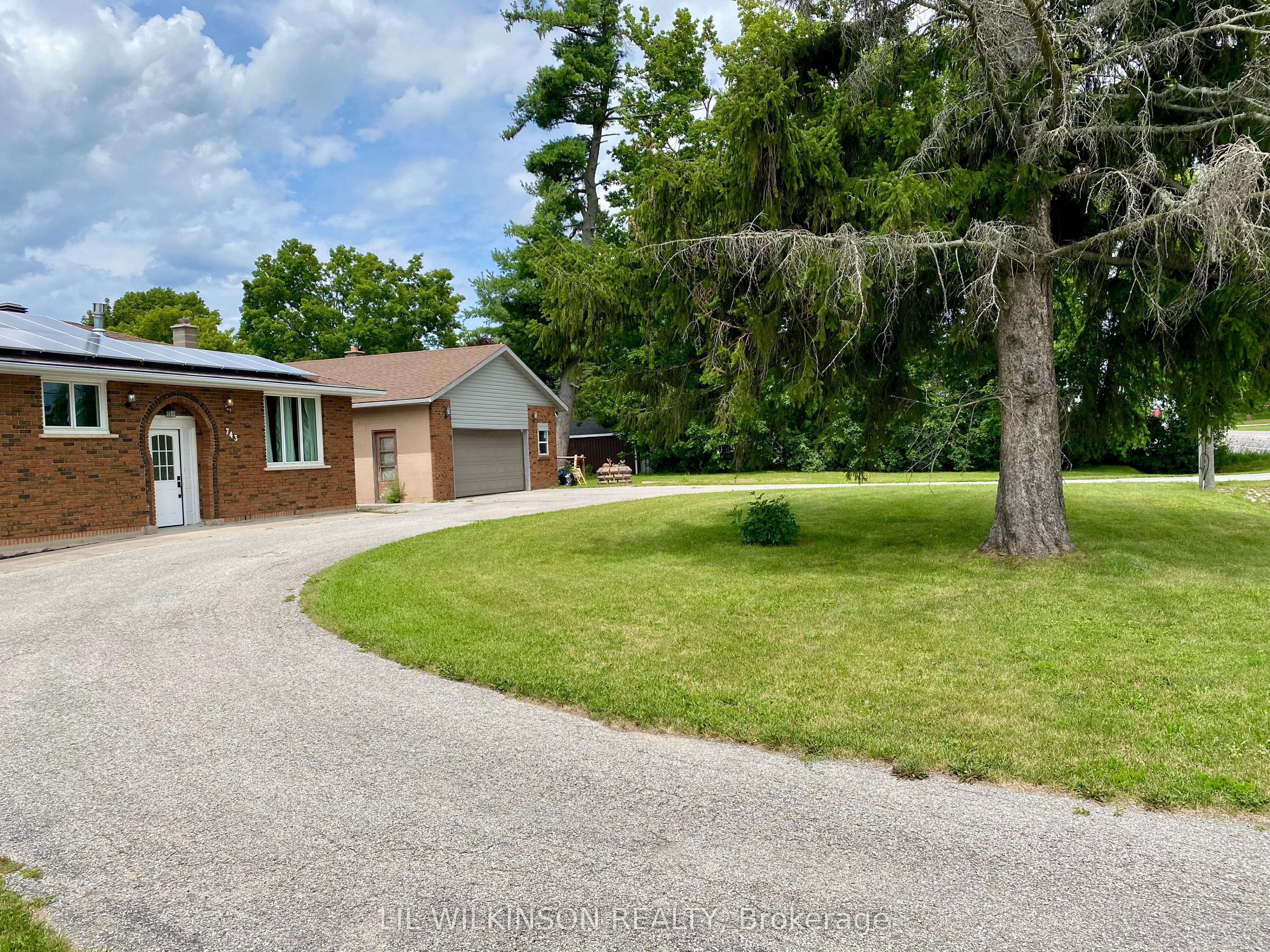 743 Essa Road, Barrie, ON L4N 9G1 photo 2