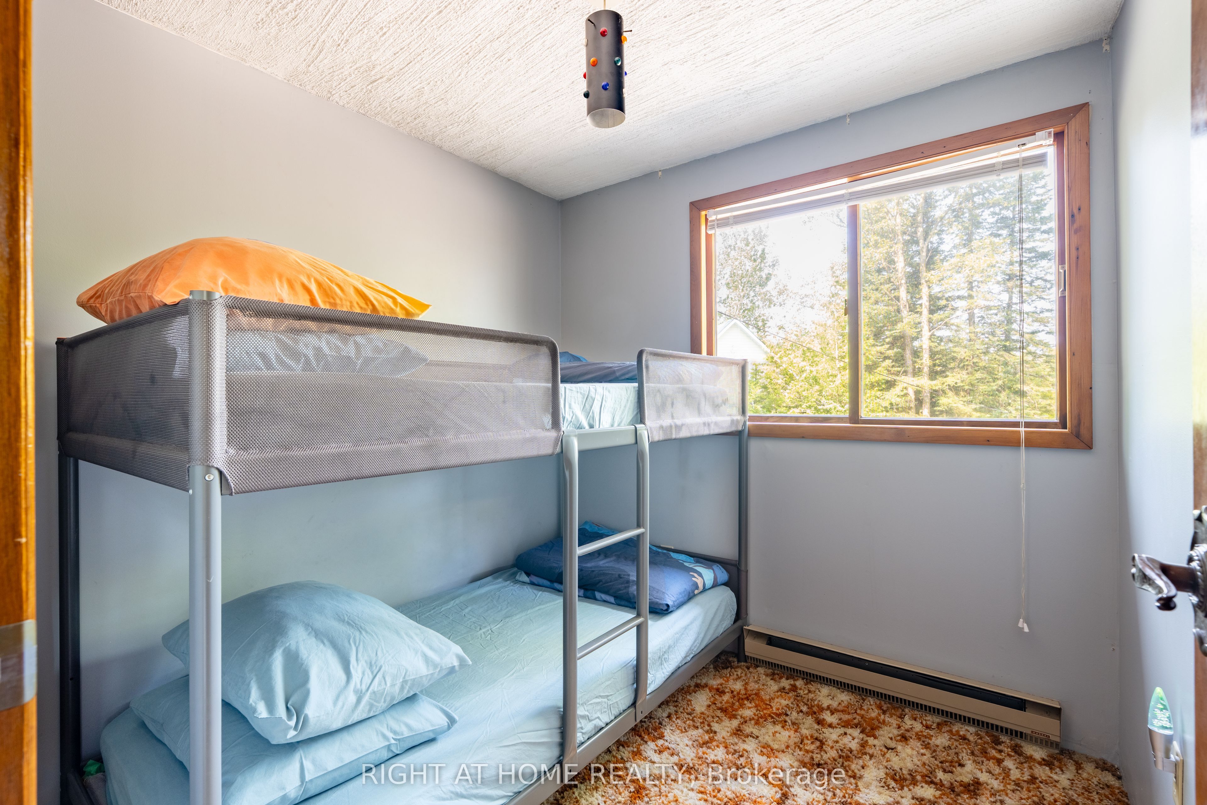 25 William Avenue, Wasaga Beach, ON L9Z 2X3 photo 5