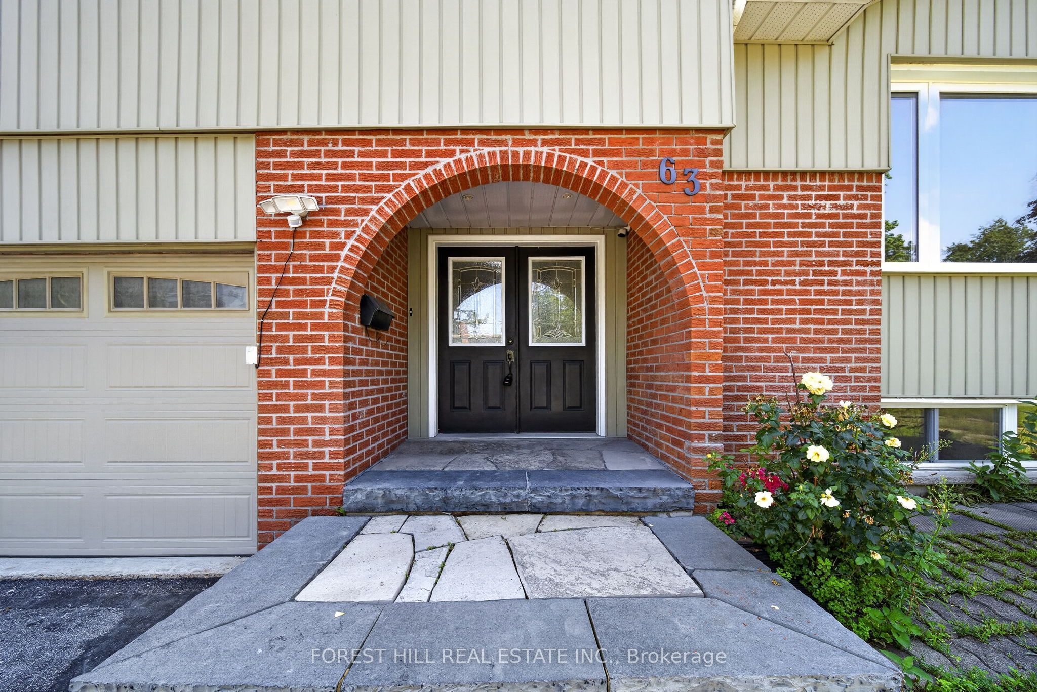 63 Springdale Drive, Barrie, ON L4M 5A9 photo 4