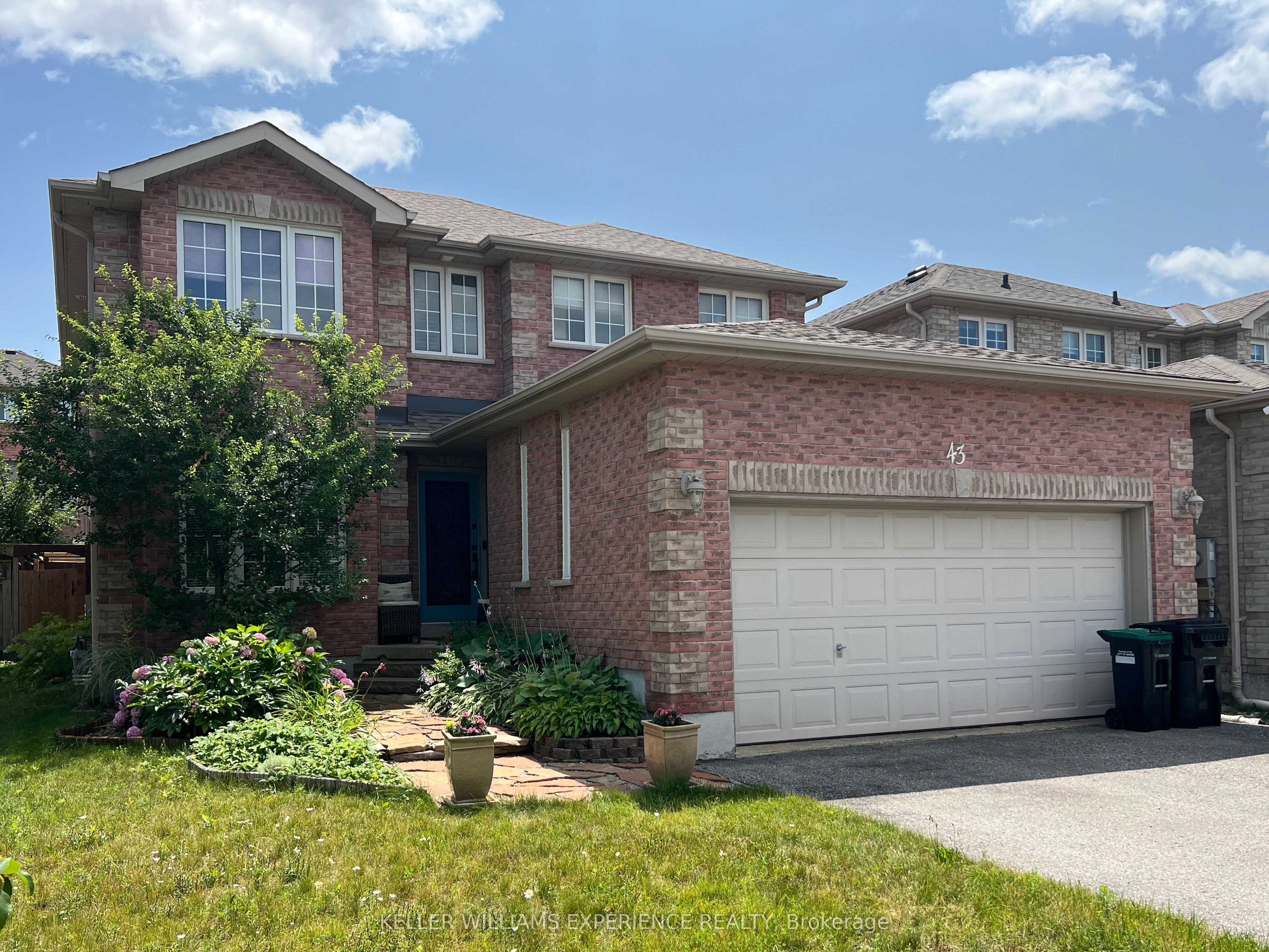 43 Dunnett Drive, Barrie, ON L4N 0J7 photo 2