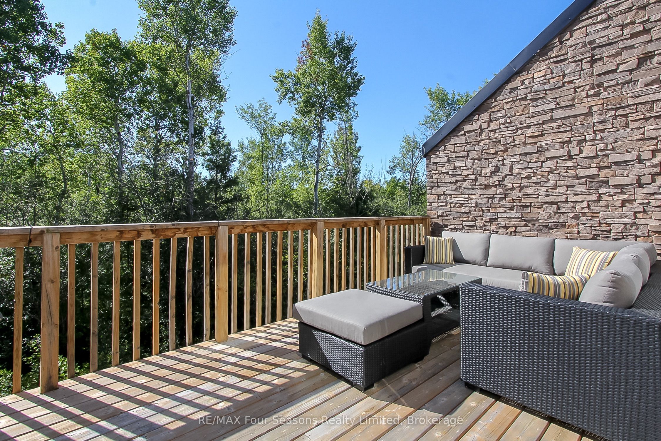12 Robbie Way, Collingwood, ON L9Y 0X5 photo 2
