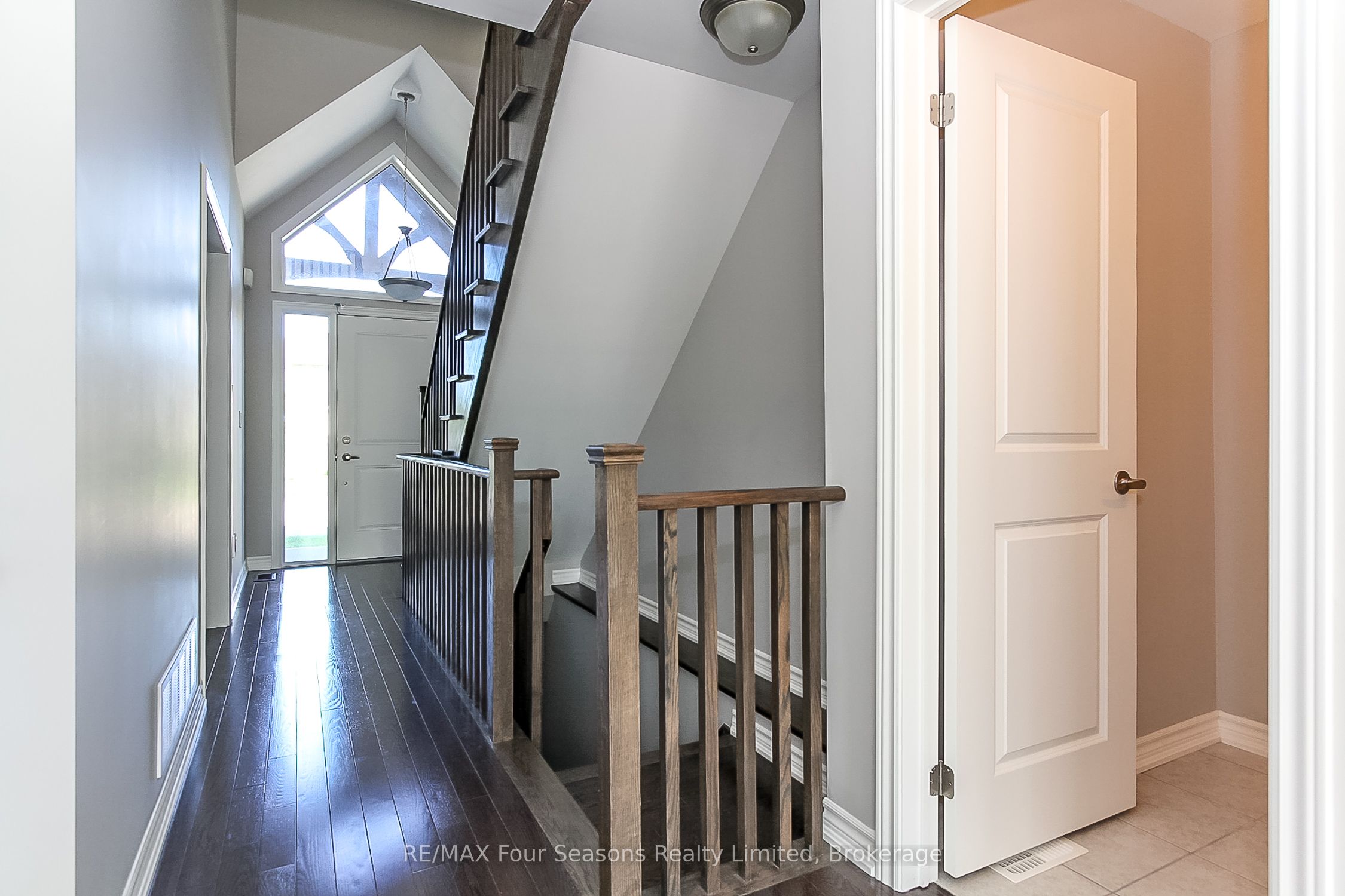12 Robbie Way, Collingwood, ON L9Y 0X5 photo 3