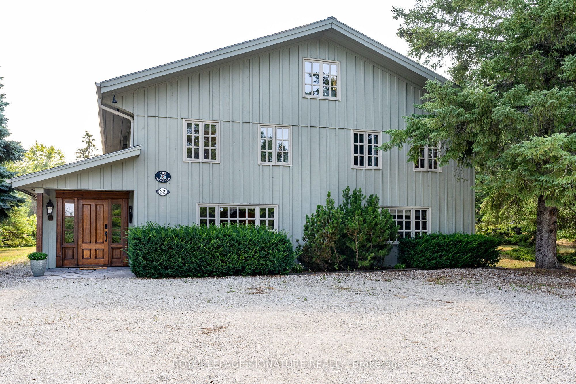 22 Newton Way, Clearview, ON L9Y 3Y9 photo 2