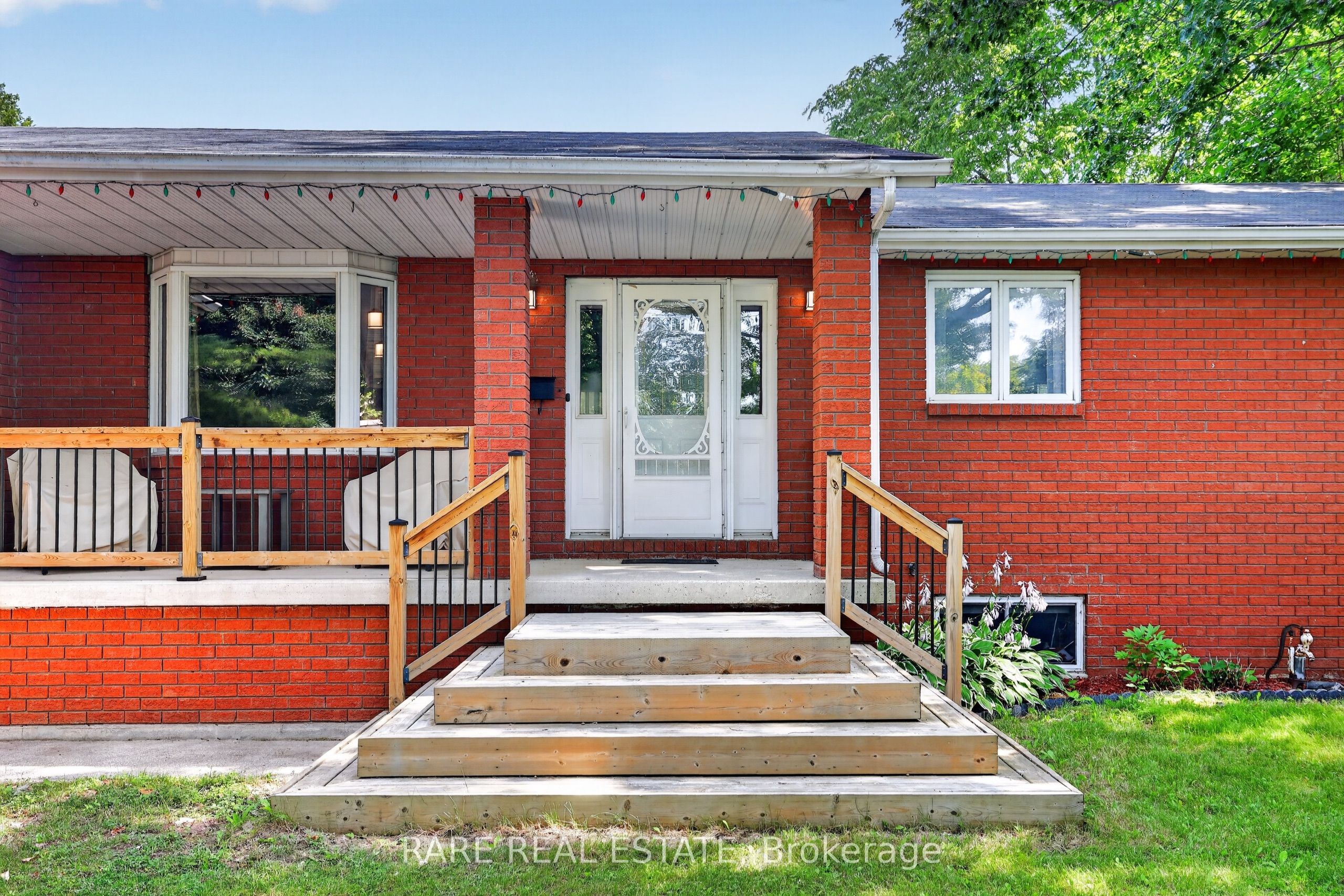 15 Switzer Street, Clearview, ON L0M 1N0 photo 2