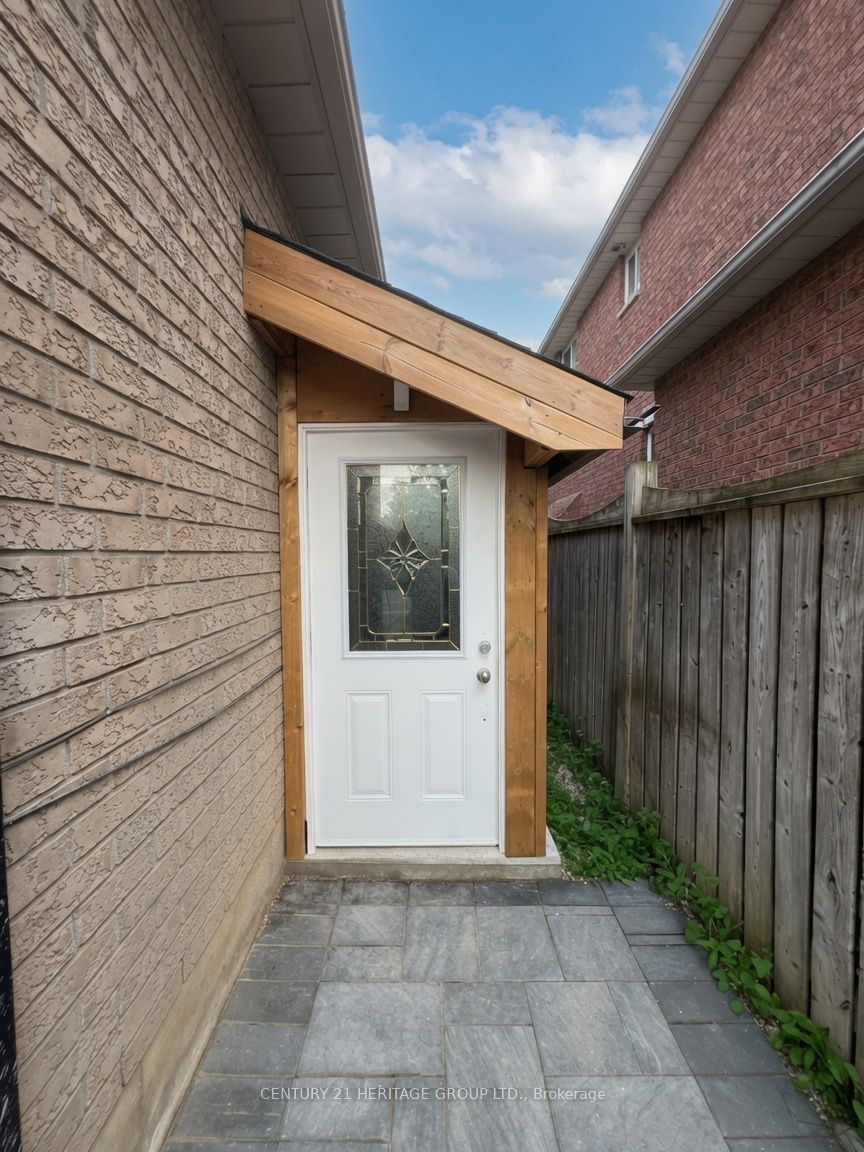 47 Stollar Boulevard Bsmnt, Barrie, ON L4M 6N3 photo 2