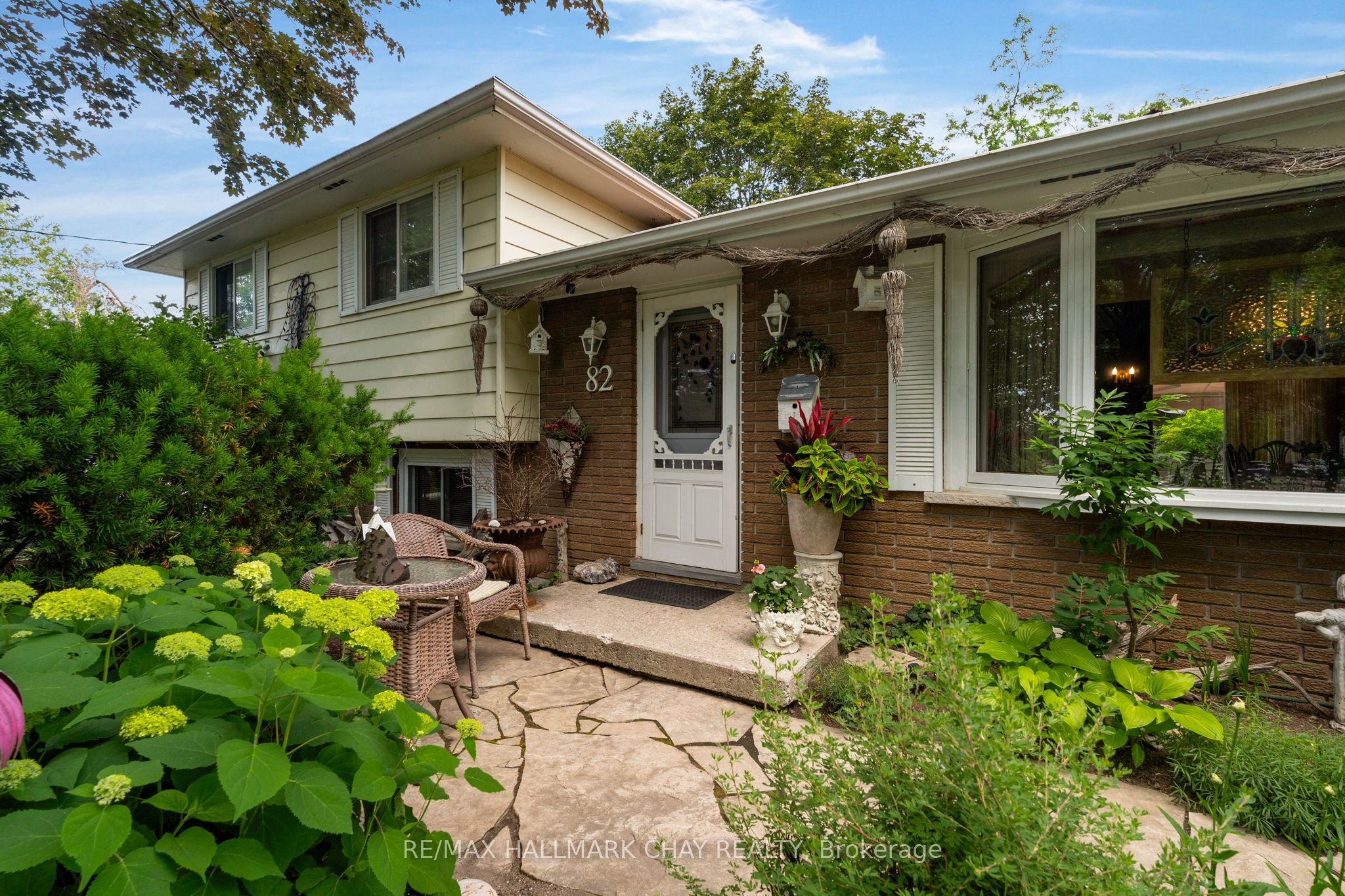 82 Fourth Street, Orillia, ON L3V 4B8 photo 4