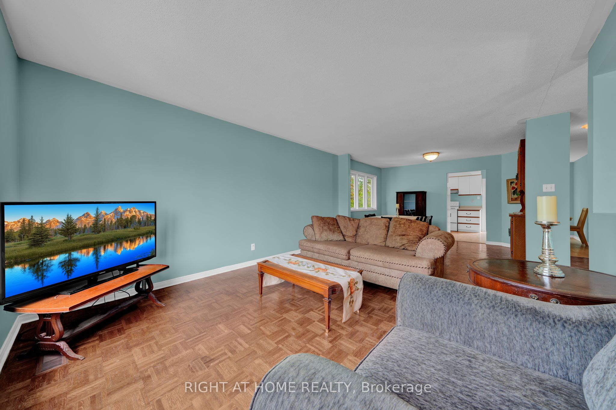 138 45th Street N, Wasaga Beach, ON L9Z 1Z2 photo 3