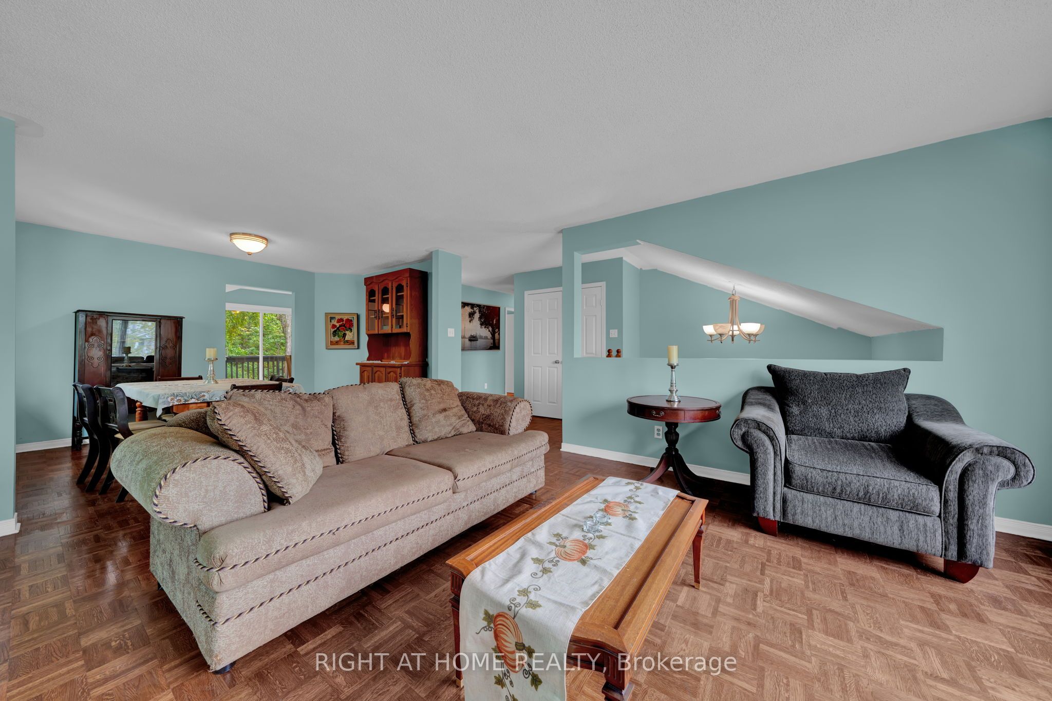138 45th Street N, Wasaga Beach, ON L9Z 1Z2 photo 4