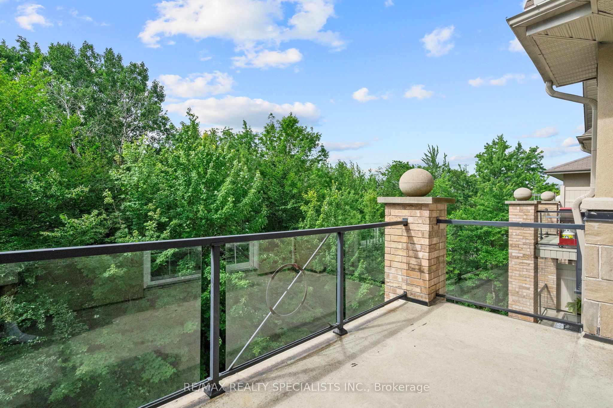 41 Ferndale Drive S, Barrie, ON L4N 5T6 photo 2