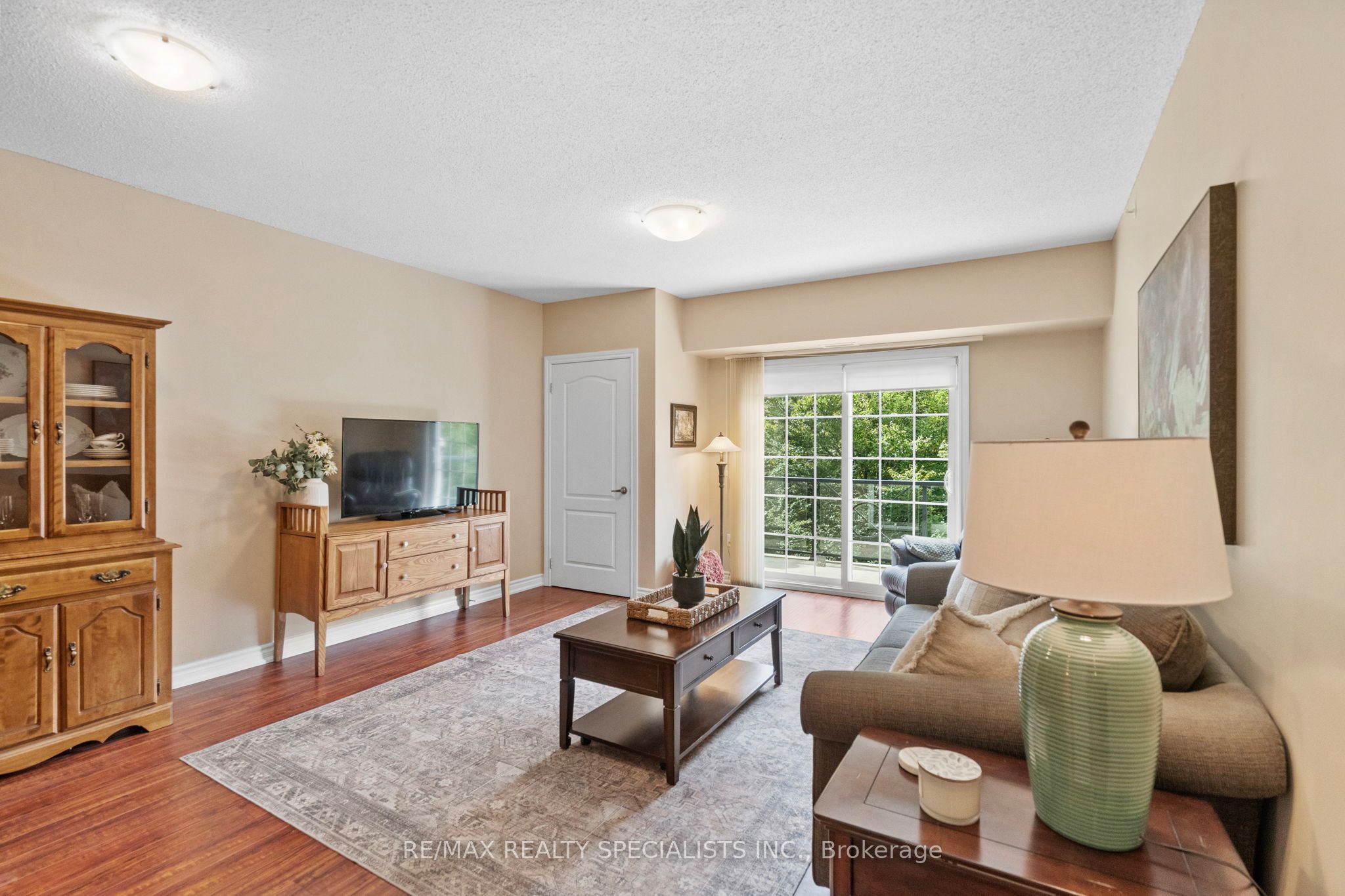 41 Ferndale Drive S, Barrie, ON L4N 5T6 photo 3