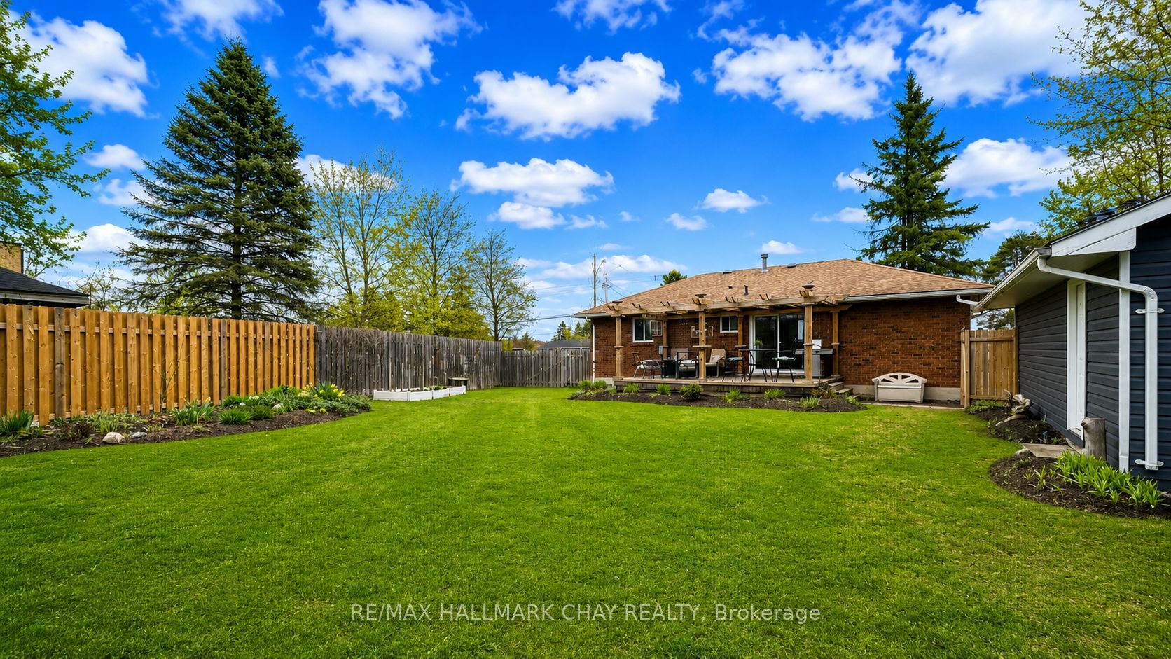 10 Finlay Mill Road, Springwater, ON L0L 1X0 photo 2