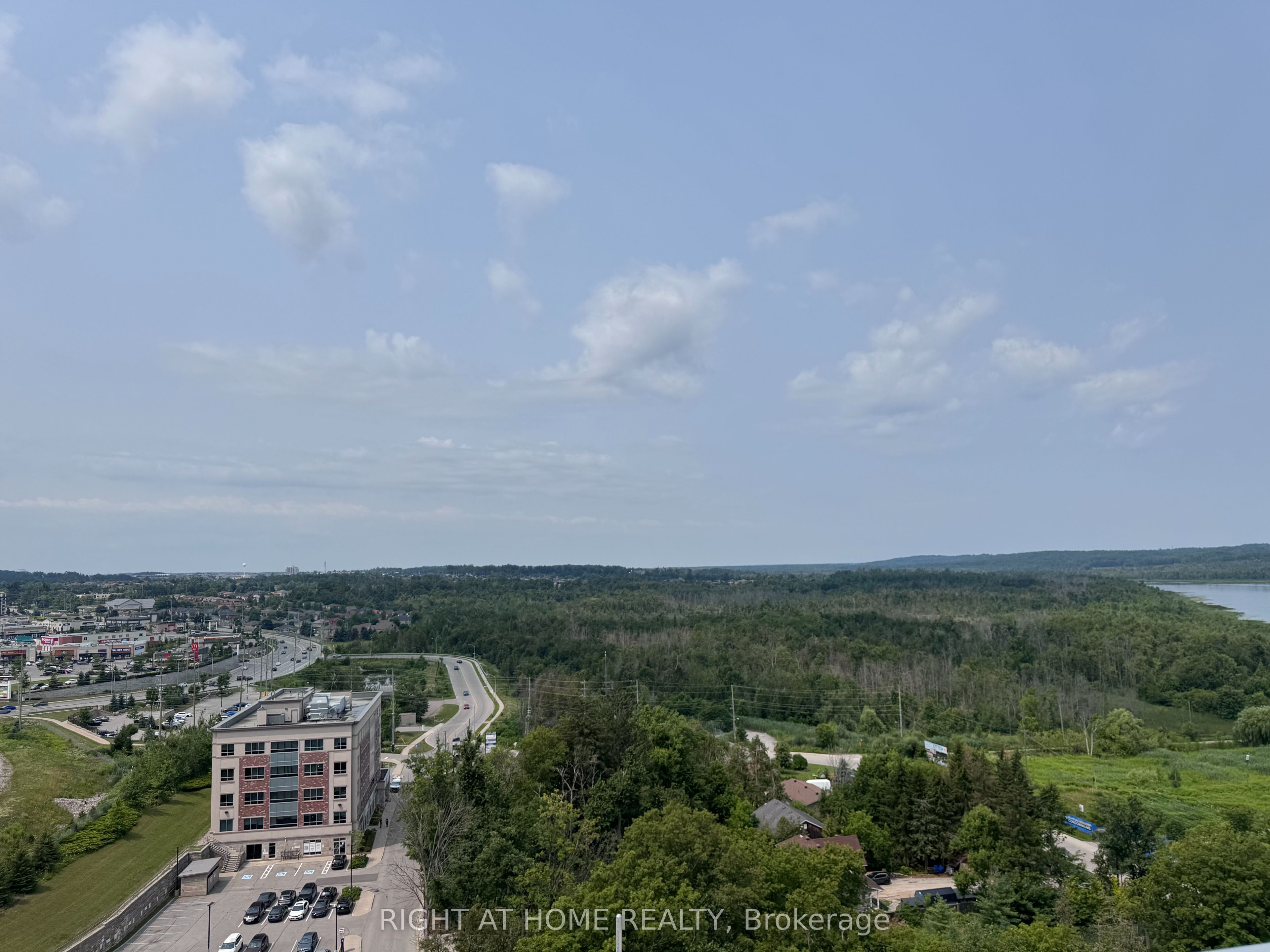 56 Lakeside Terrace 707, Barrie, ON L4M 0L4 photo 2