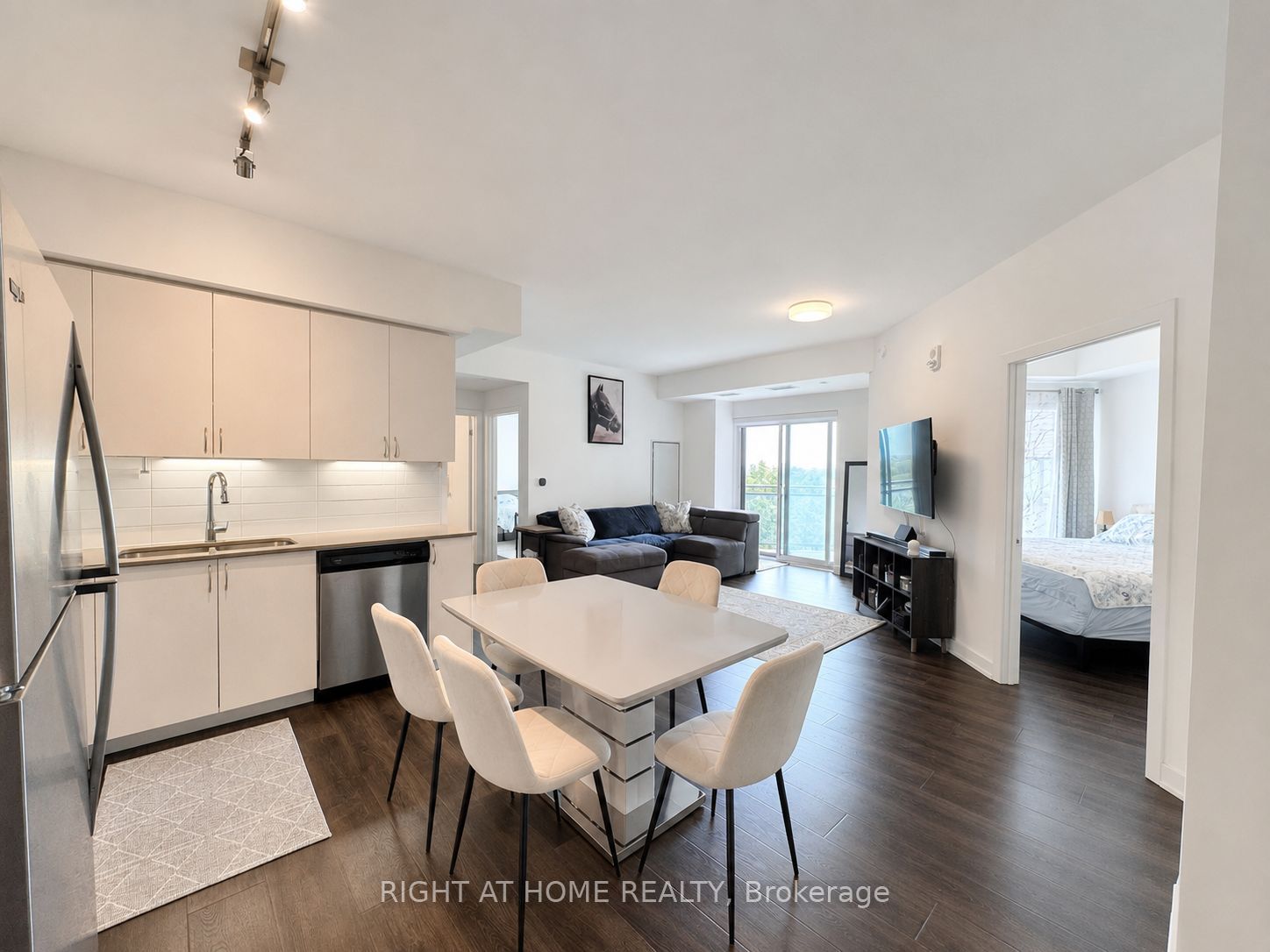 56 Lakeside Terrace 707, Barrie, ON L4M 0L4 photo 3