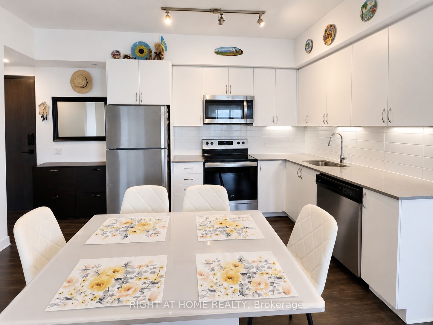 56 Lakeside Terrace 707, Barrie, ON L4M 0L4 photo 4