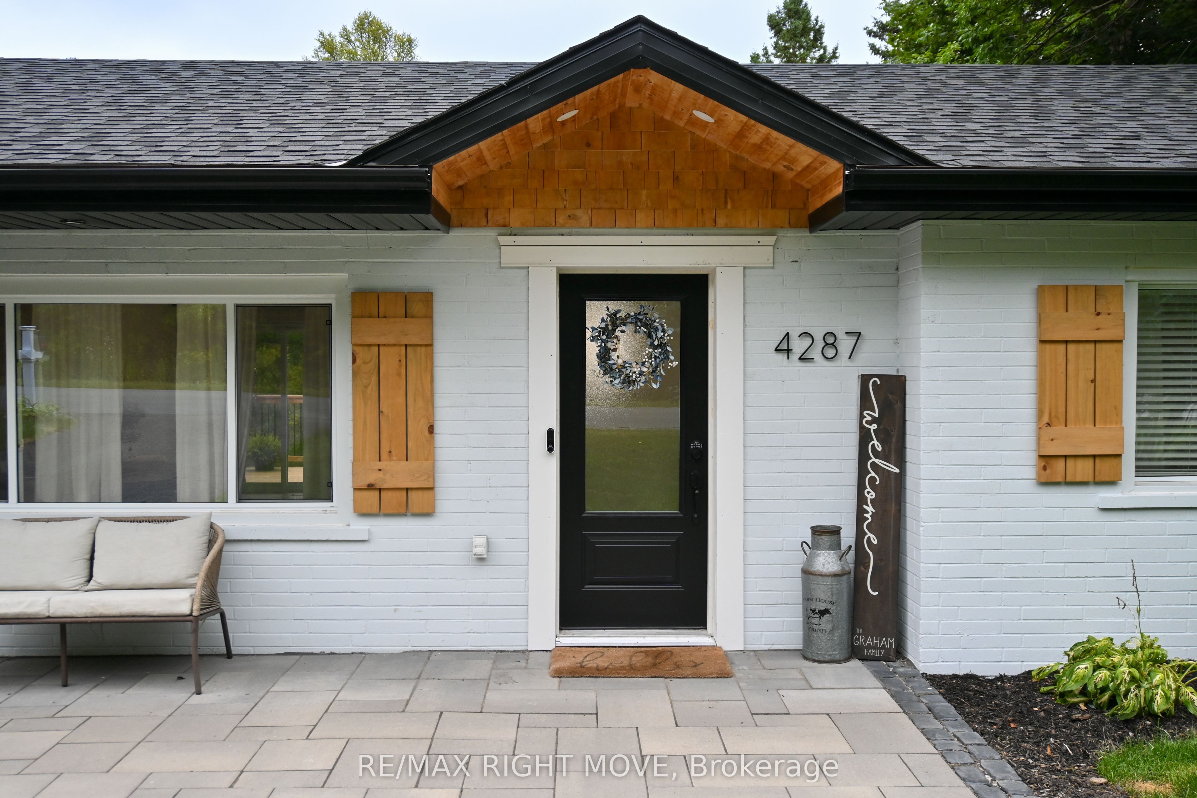 4287 Huronia Road, Severn, ON L3V 0G6 photo 3