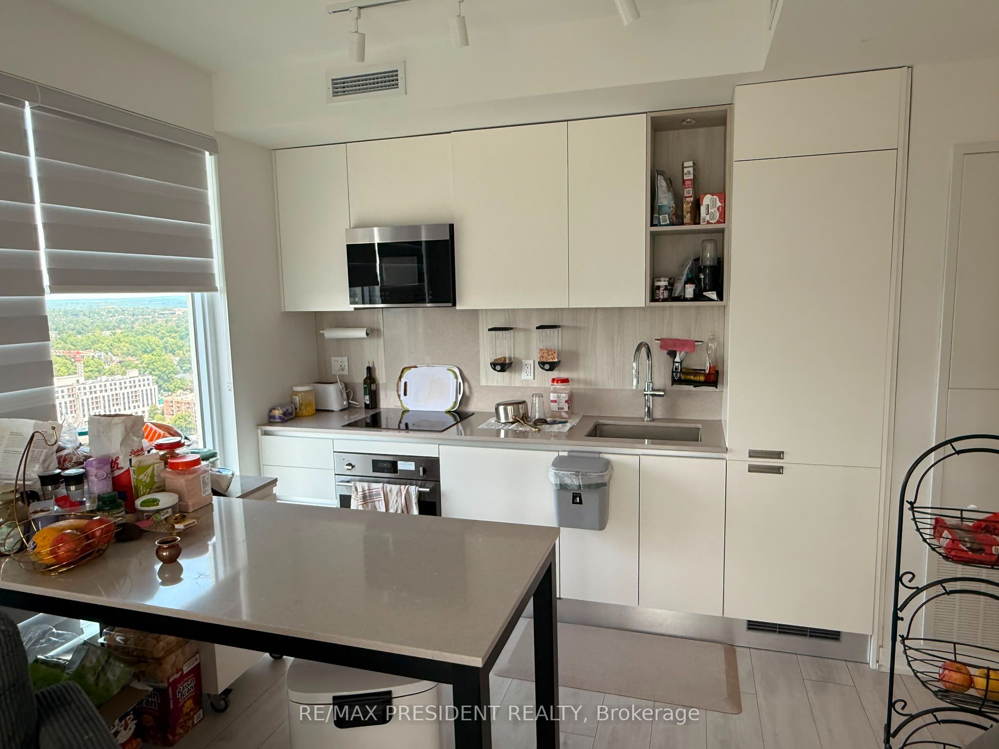 39 Mary Street 2802, Barrie, ON L4N 1S9 photo 3