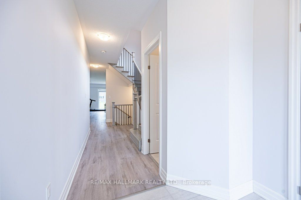 32 NICORT Road, Wasaga Beach, ON L9Z 0N4 photo 4