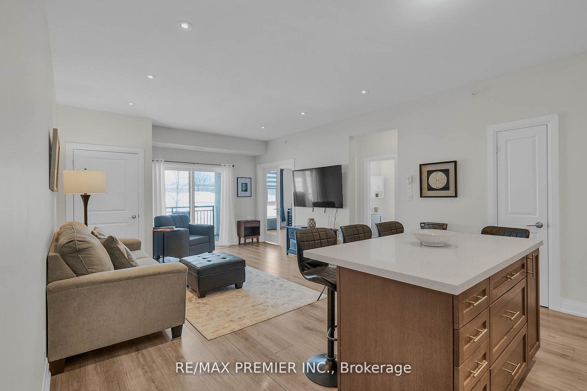 299 Cundles Road E 110, Barrie, ON L4M 5J7 photo 4