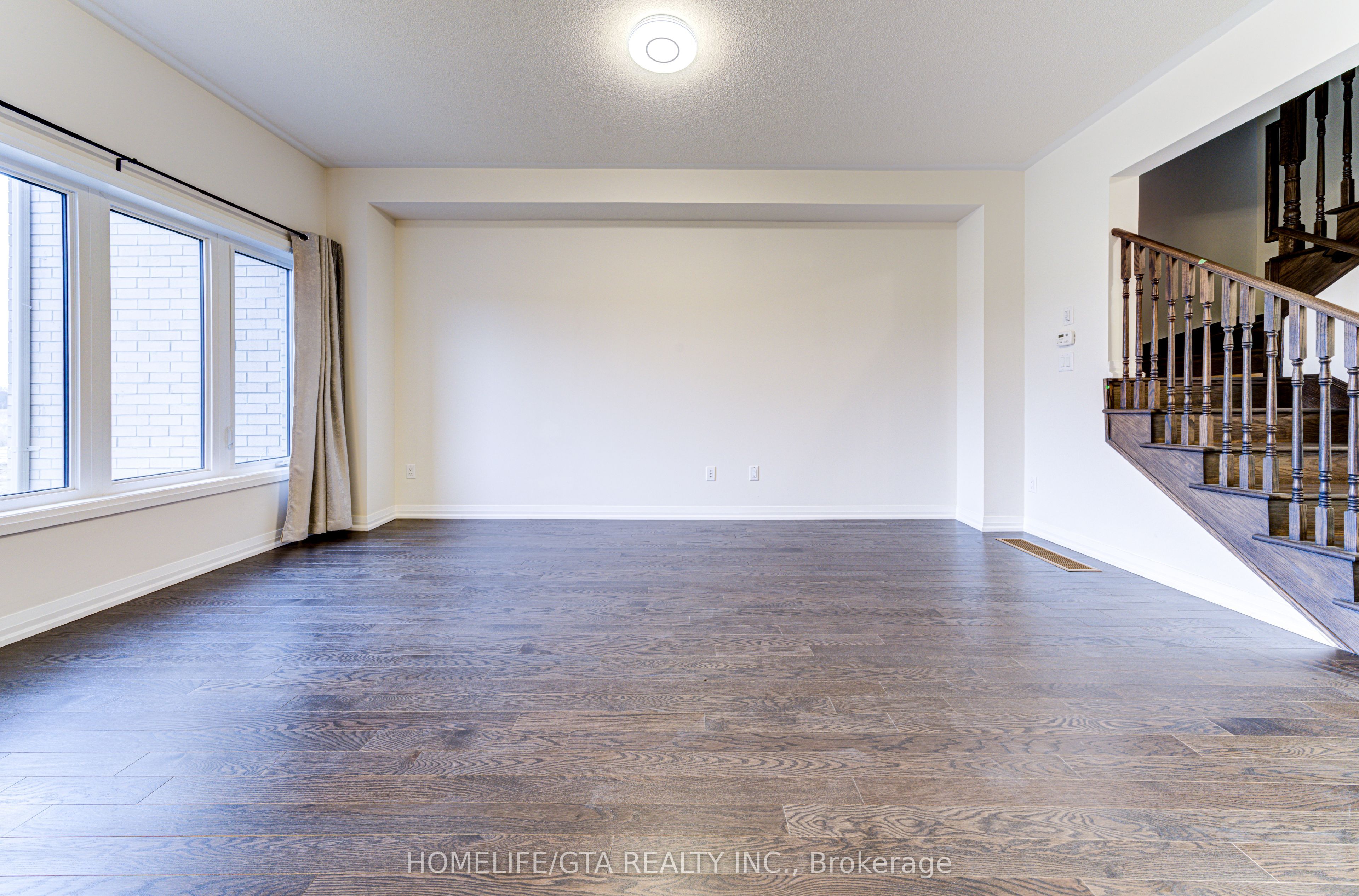 168 Union Boulevard, Wasaga Beach, ON L9Z 0N9 photo 3