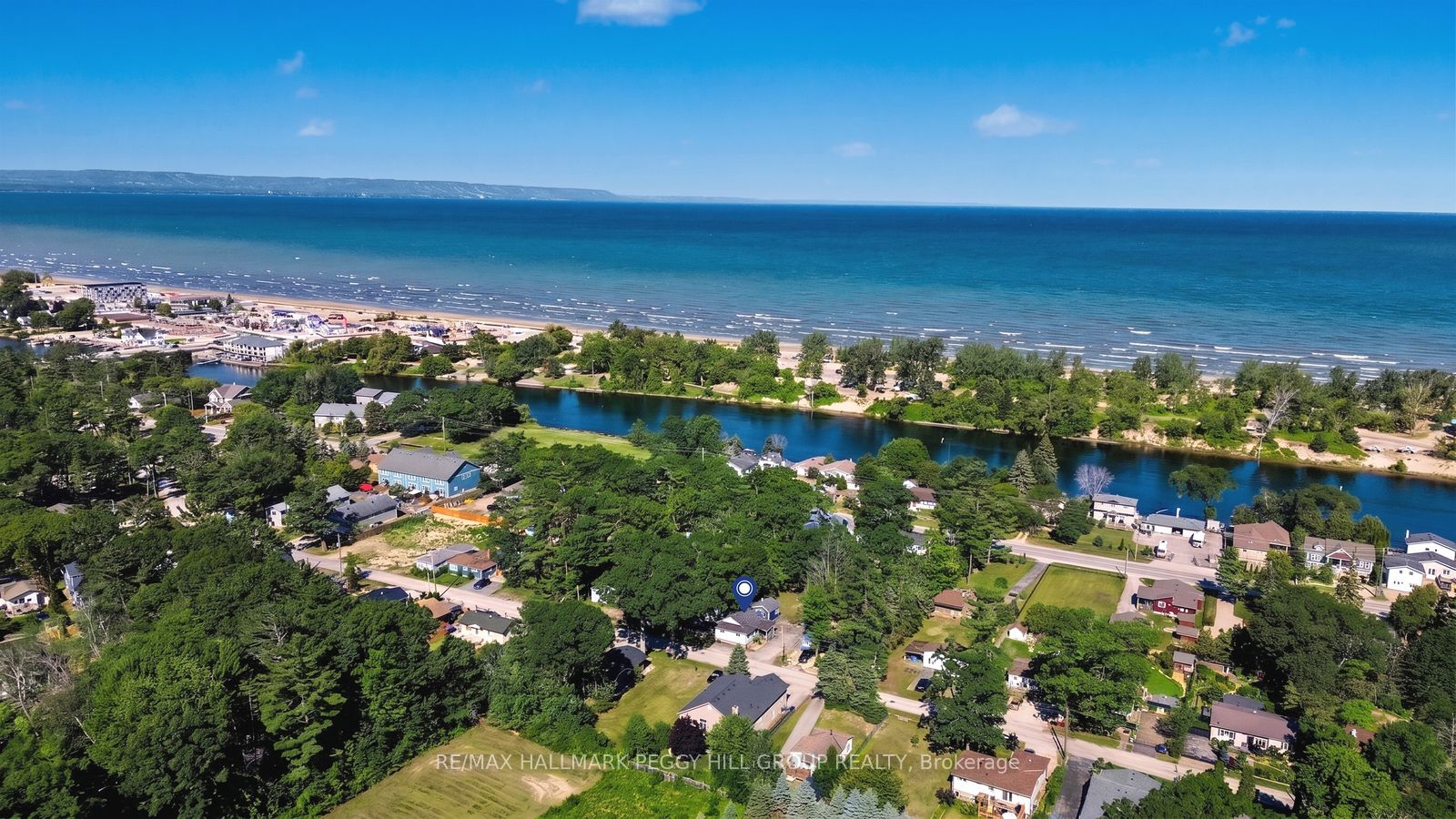 60 Laidlaw Street, Wasaga Beach, ON L9Z 2L2 photo 2