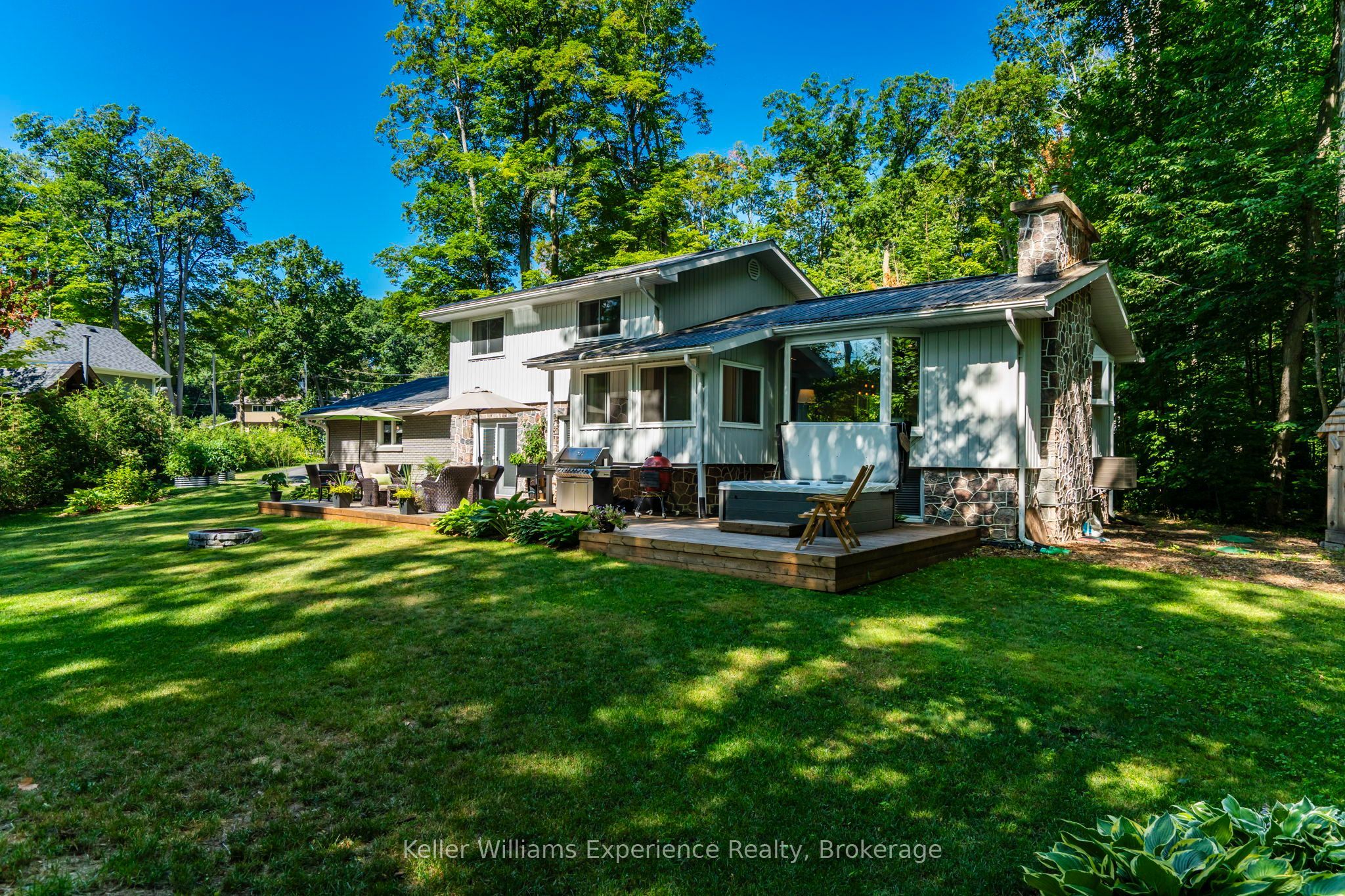 469 Parkview Court, Midland, ON L4R 5G3