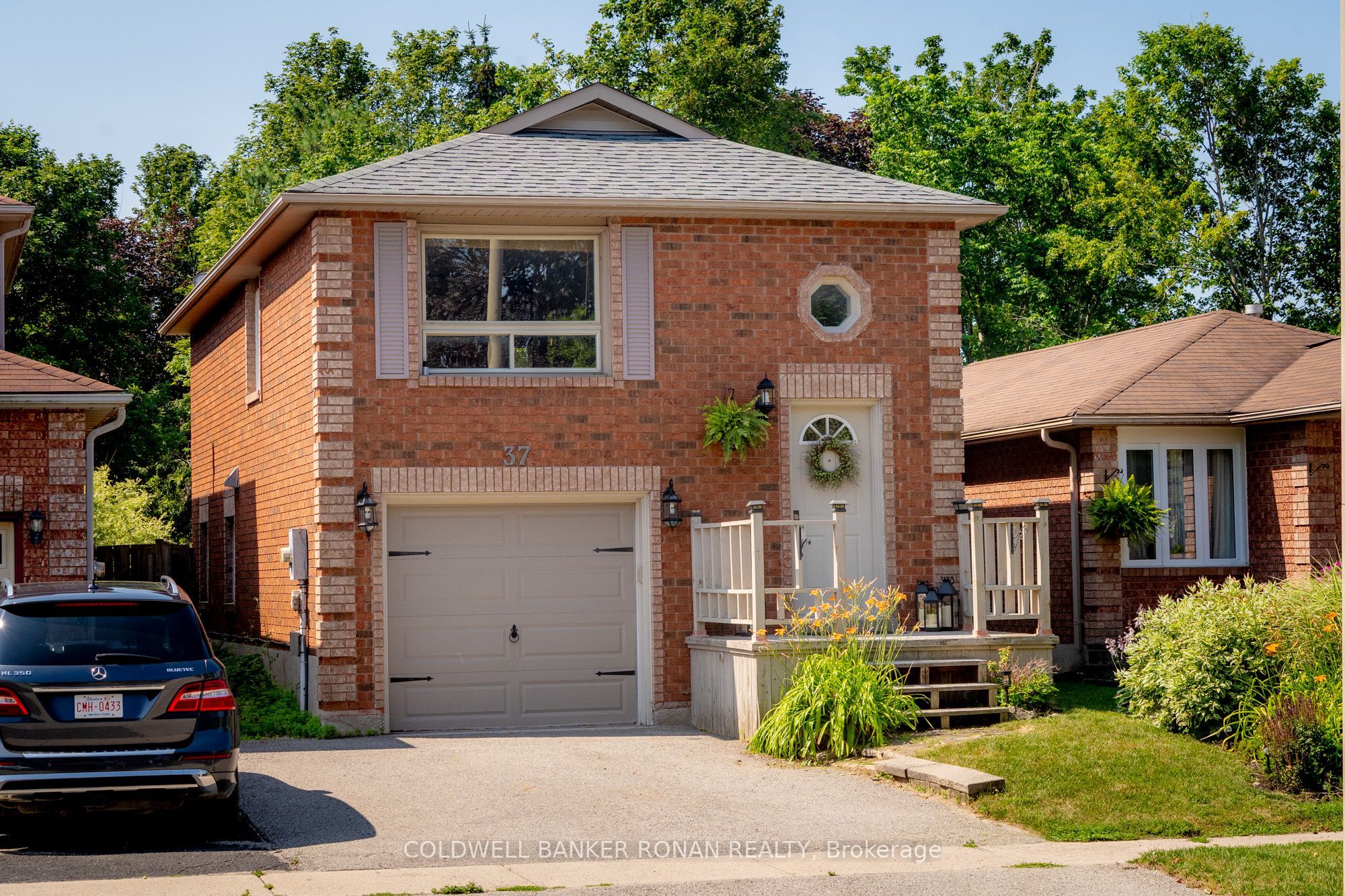 37 Ferguson Drive, Barrie, ON L4N 7B4