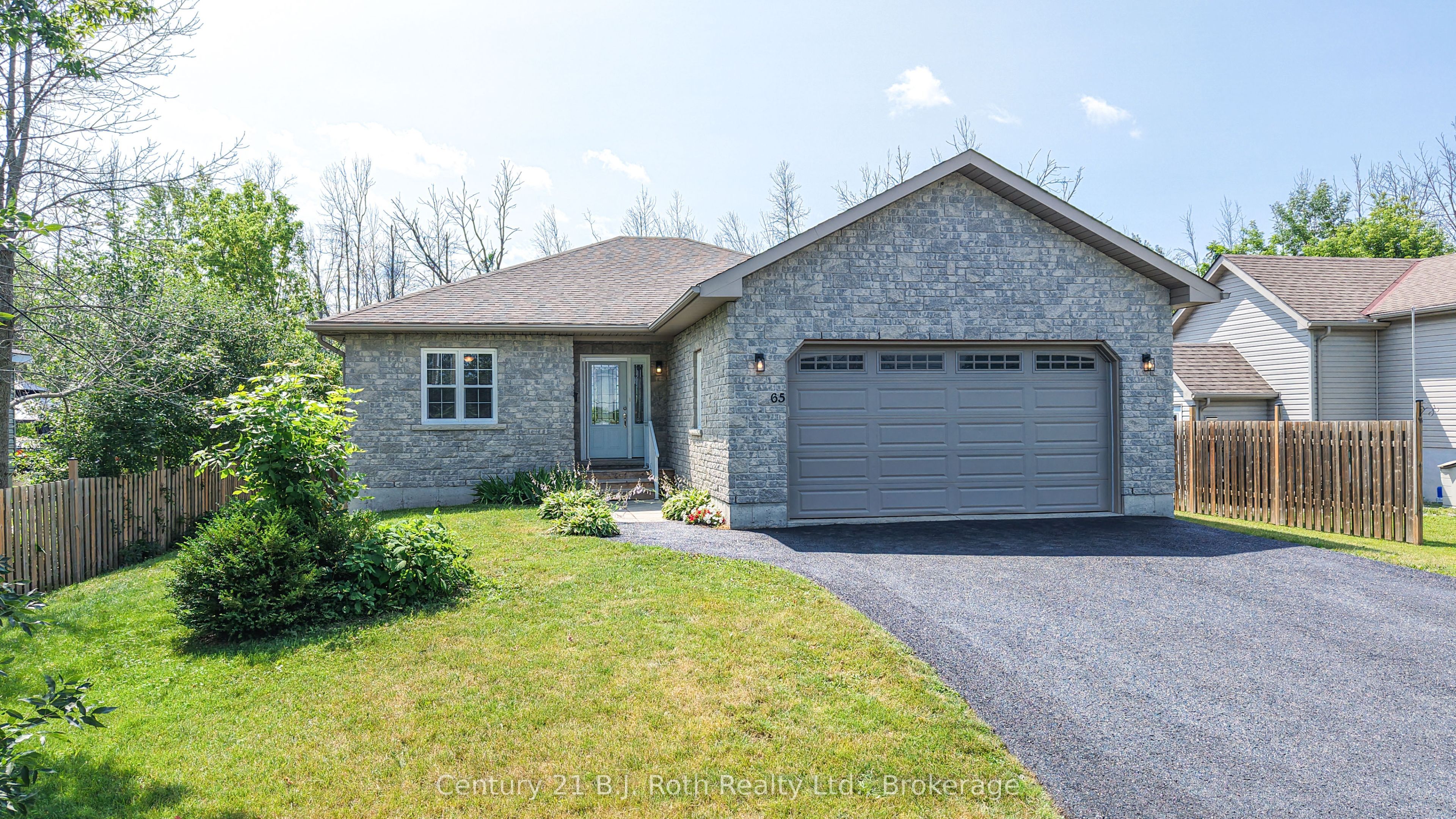 65 Courtland Street, Ramara, ON L3V 1A6