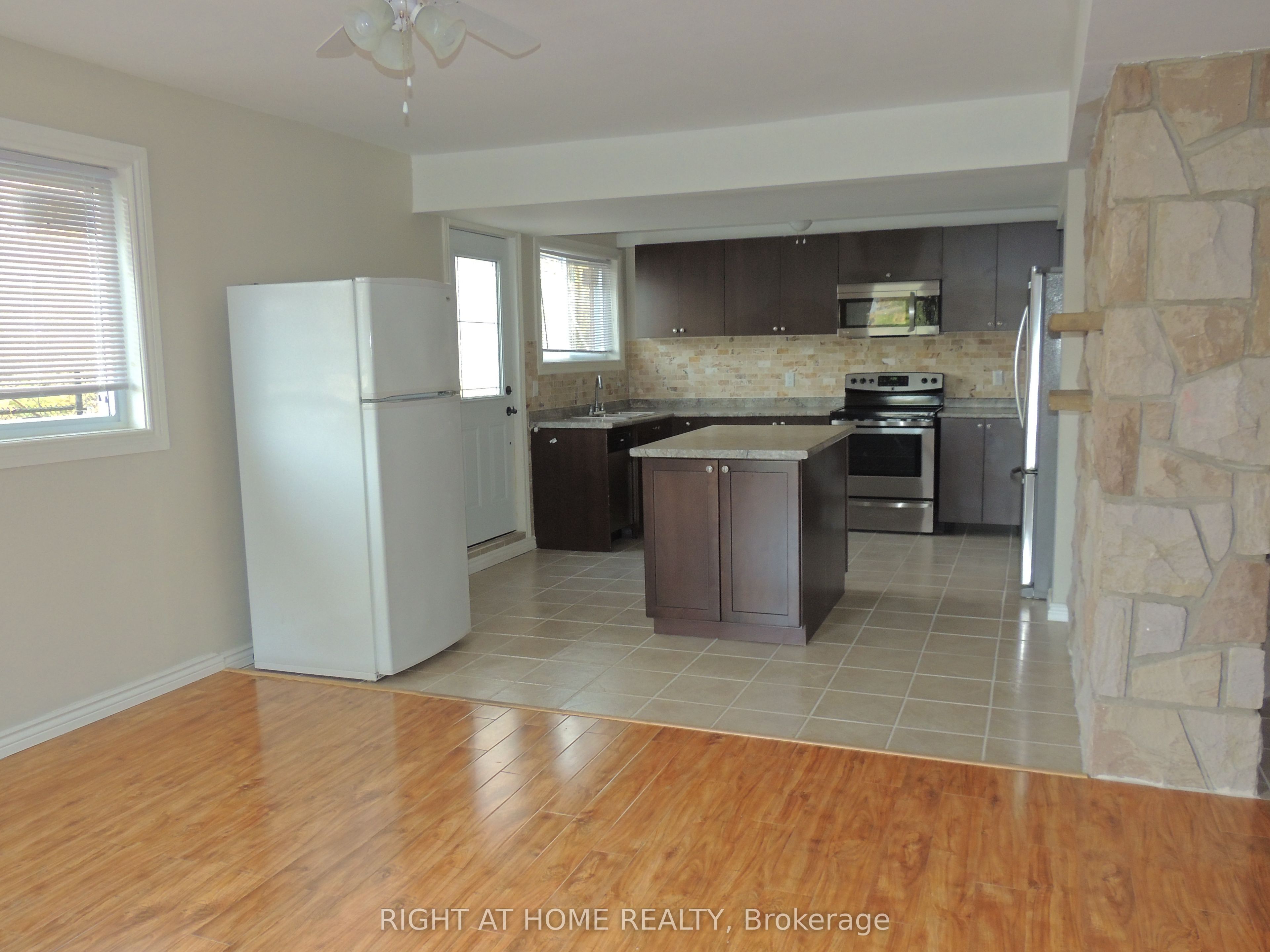 66 Bayview Drive B, Barrie, ON L4N 3N9 photo 3