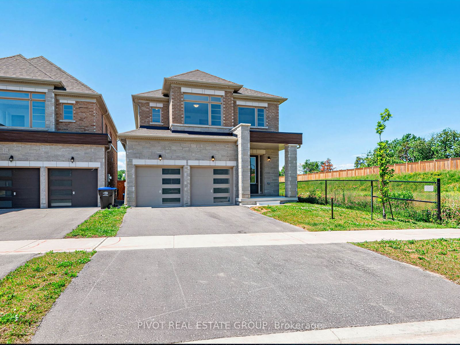 52 Calypso Avenue, Springwater, ON L9X 2C5 photo 2