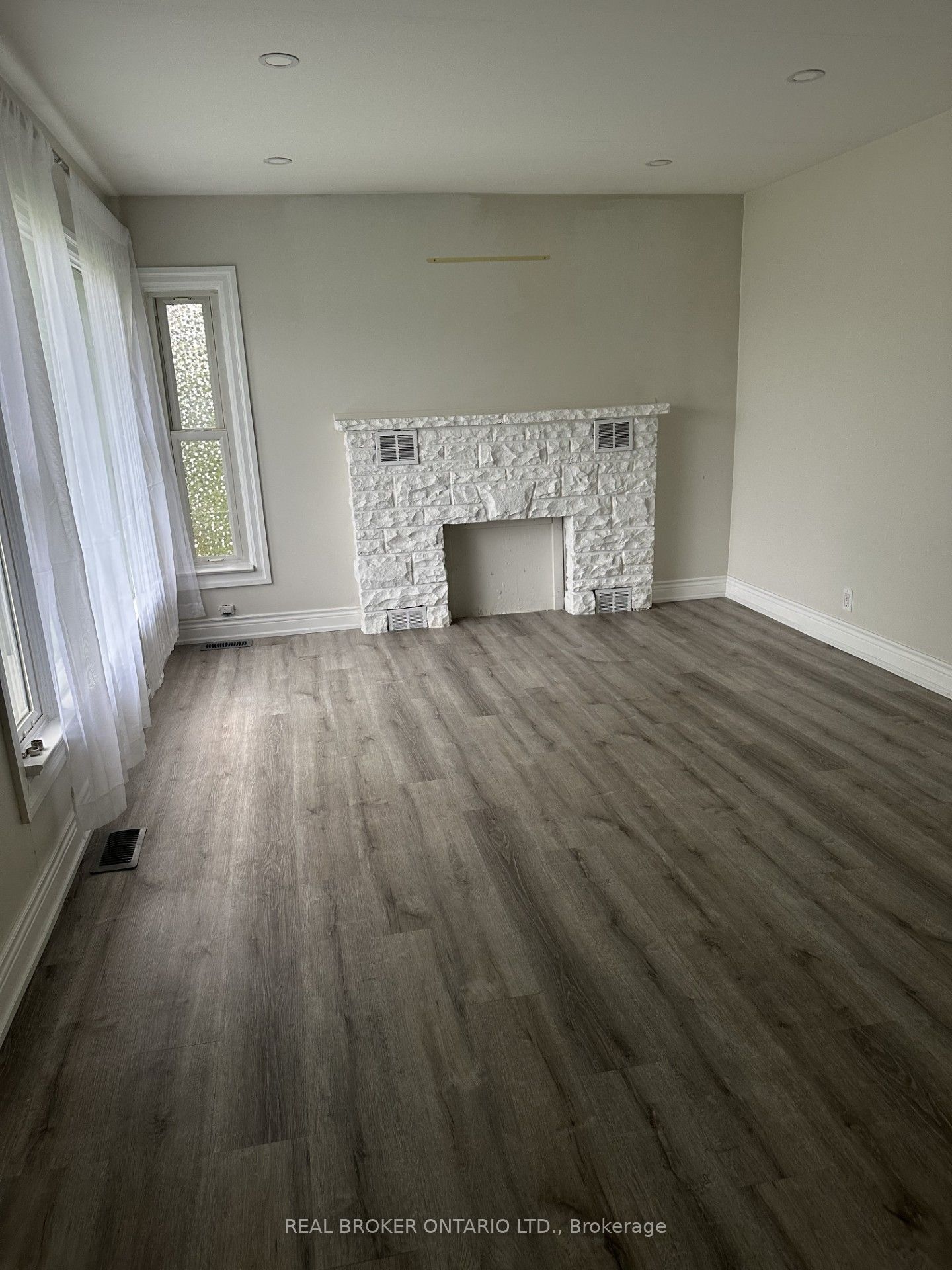 560 Big Bay Point Road, Barrie, ON L4N 3Z5 photo 4