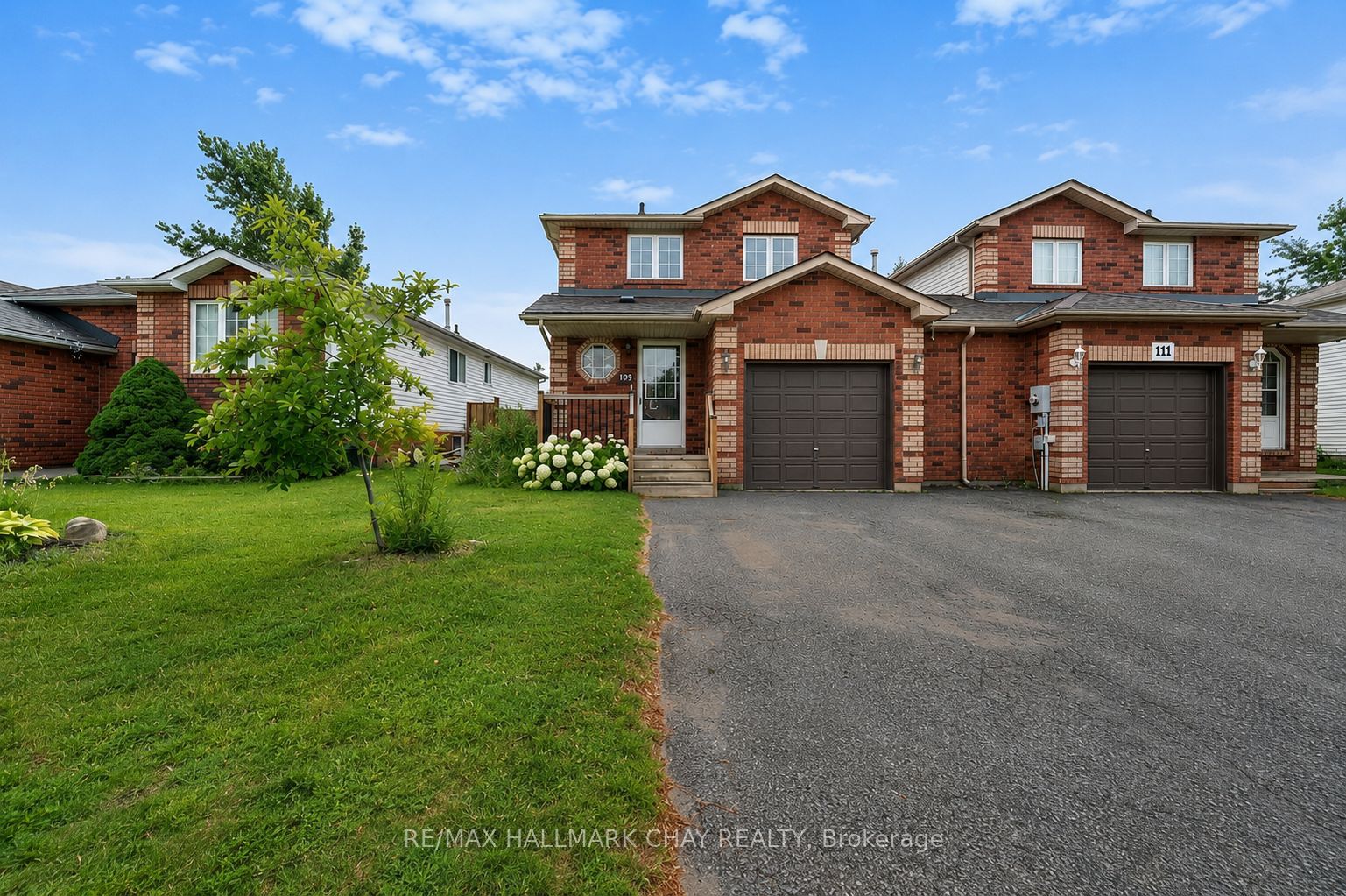 109 Wessenger Drive, Barrie, ON L4N 8P5 photo 2