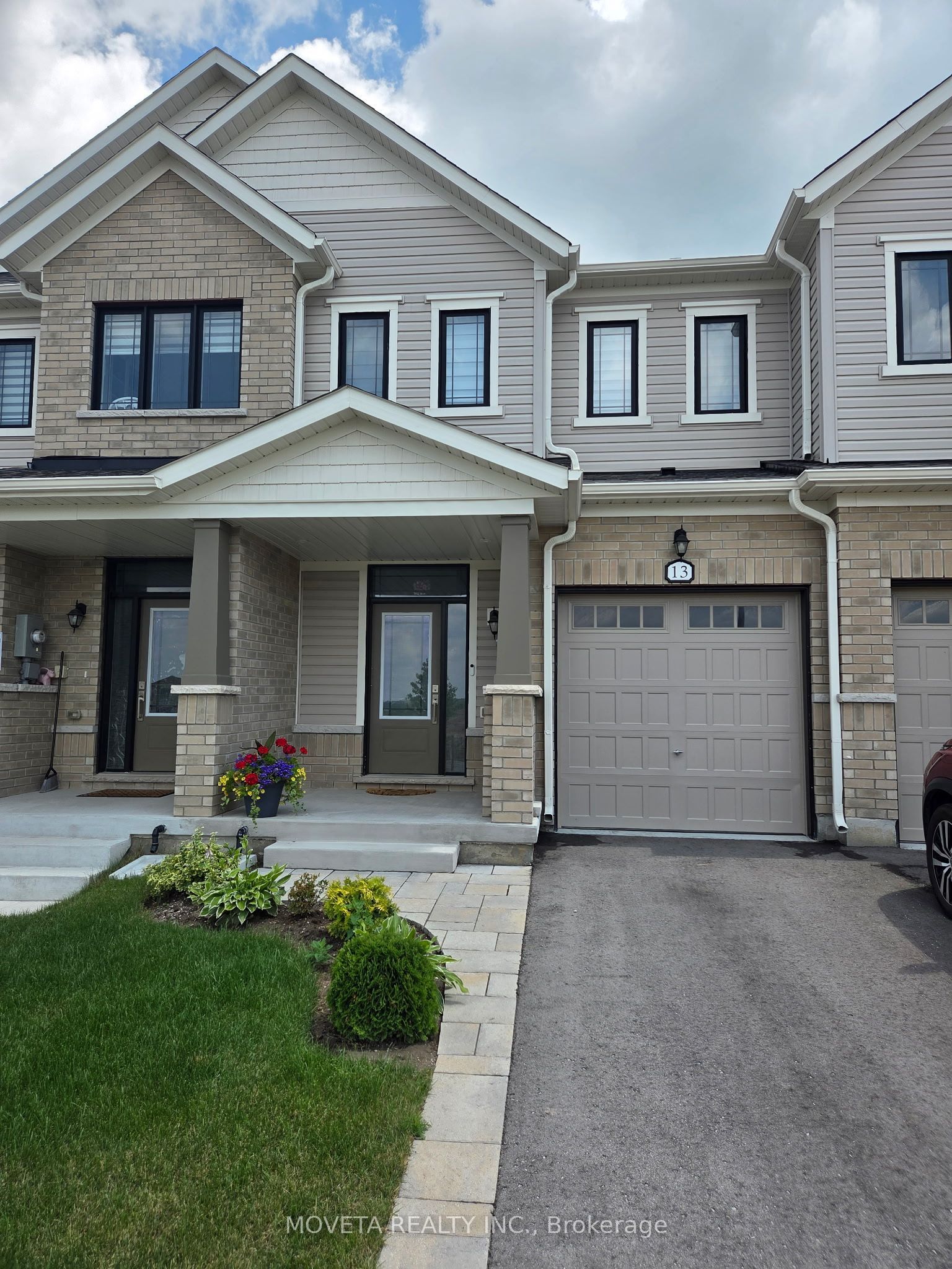 13 Milady Crescent, Barrie, ON L9J 0X3 photo 4