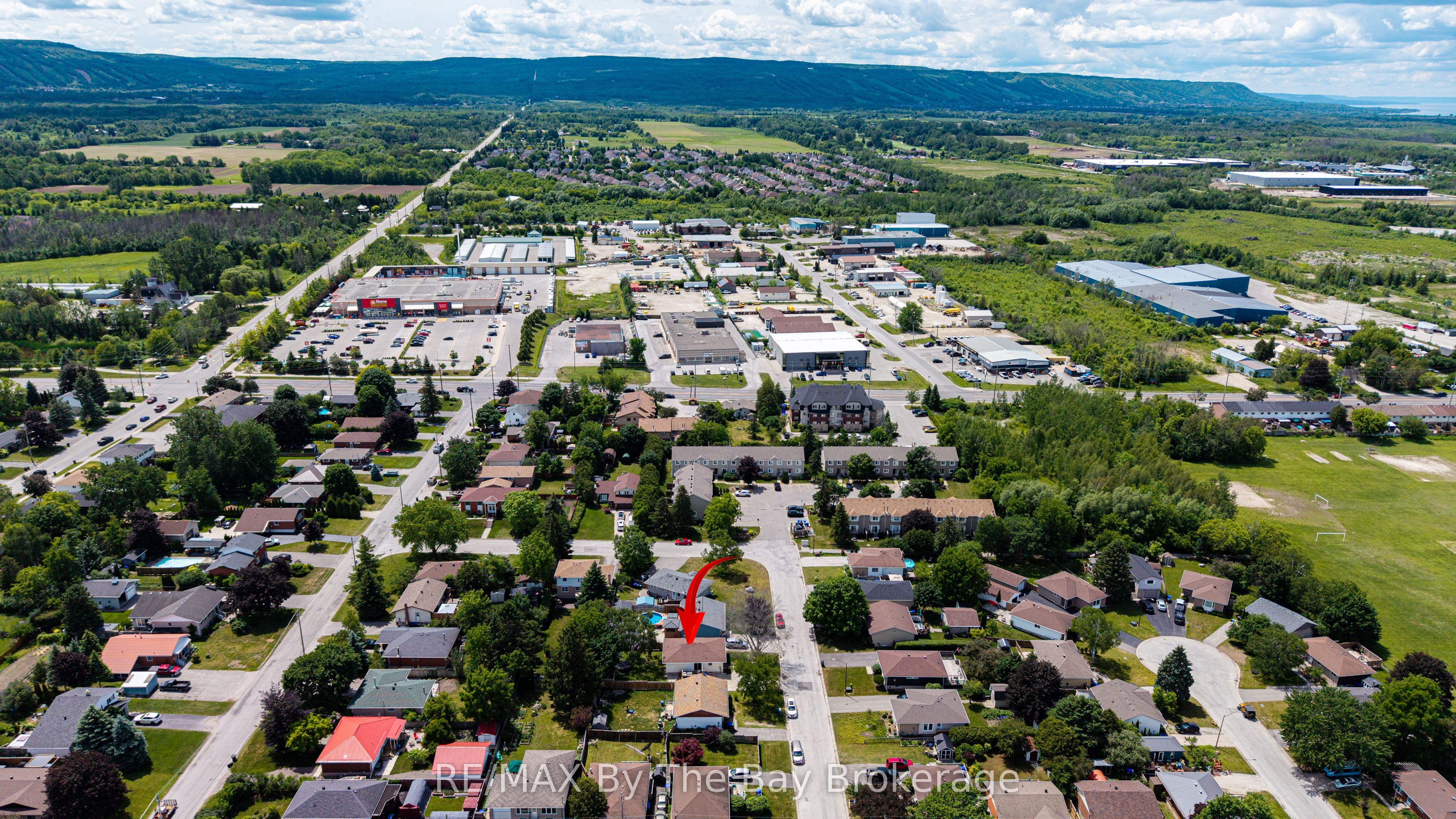 4 Watts Crescent, Collingwood, ON L9Y 4H2 photo 3
