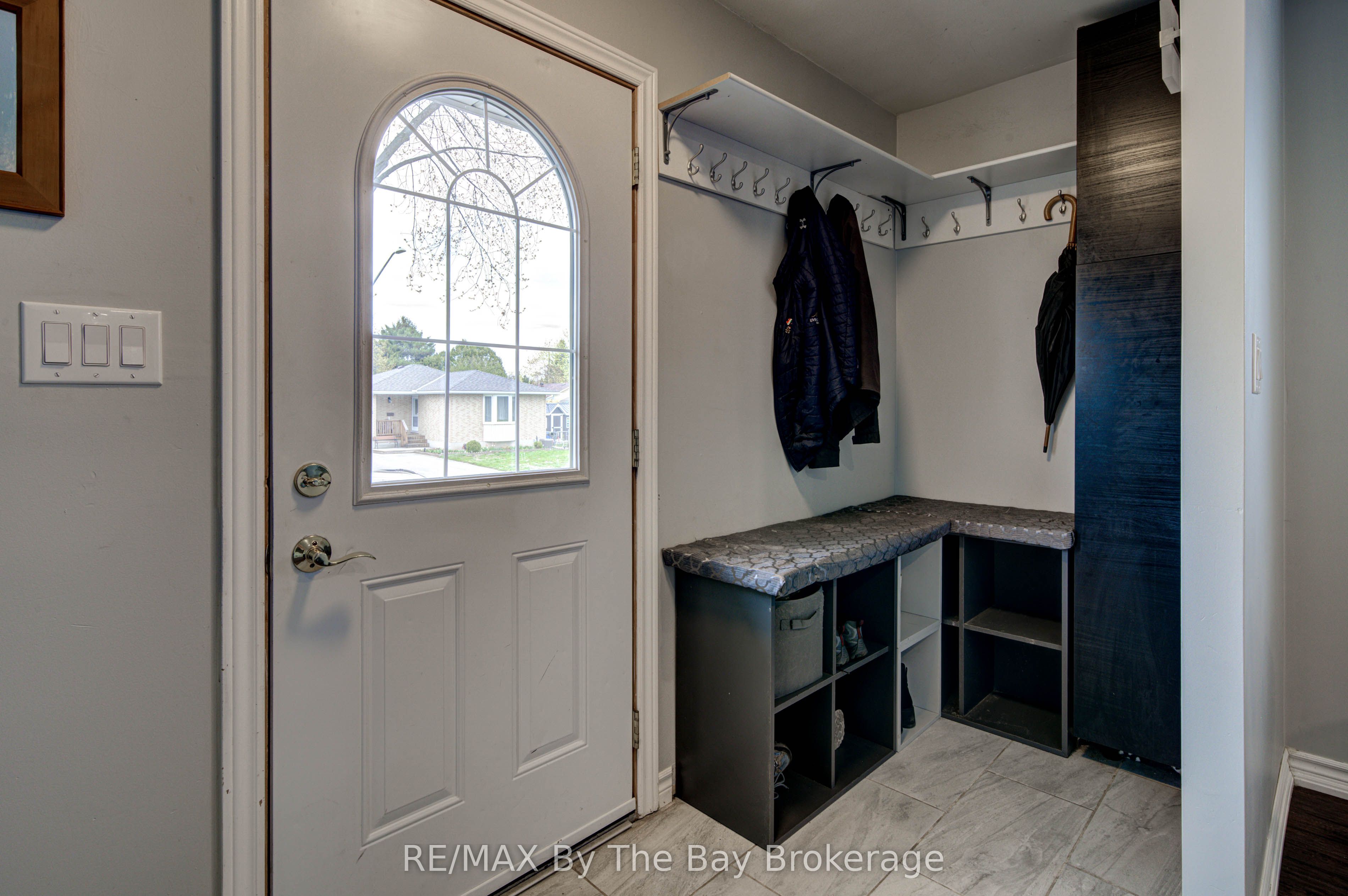 4 Watts Crescent, Collingwood, ON L9Y 4H2 photo 5