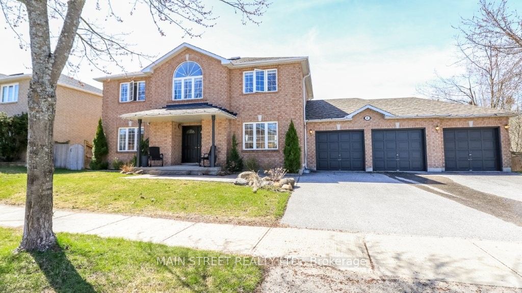 89 Silver Maple Crescent, Barrie, ON L4N 0E5