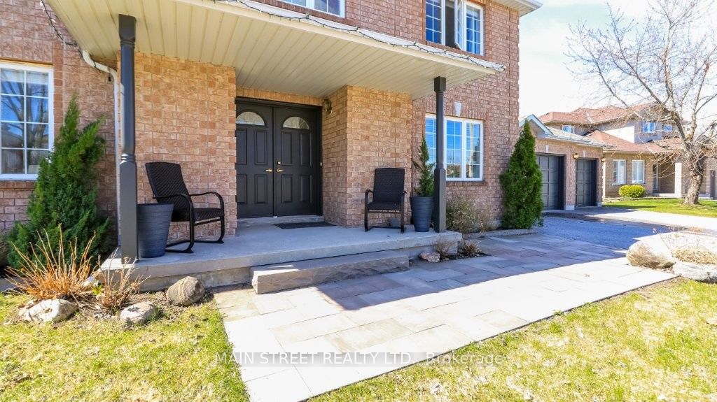 89 Silver Maple Crescent, Barrie, ON L4N 0E5 photo 3
