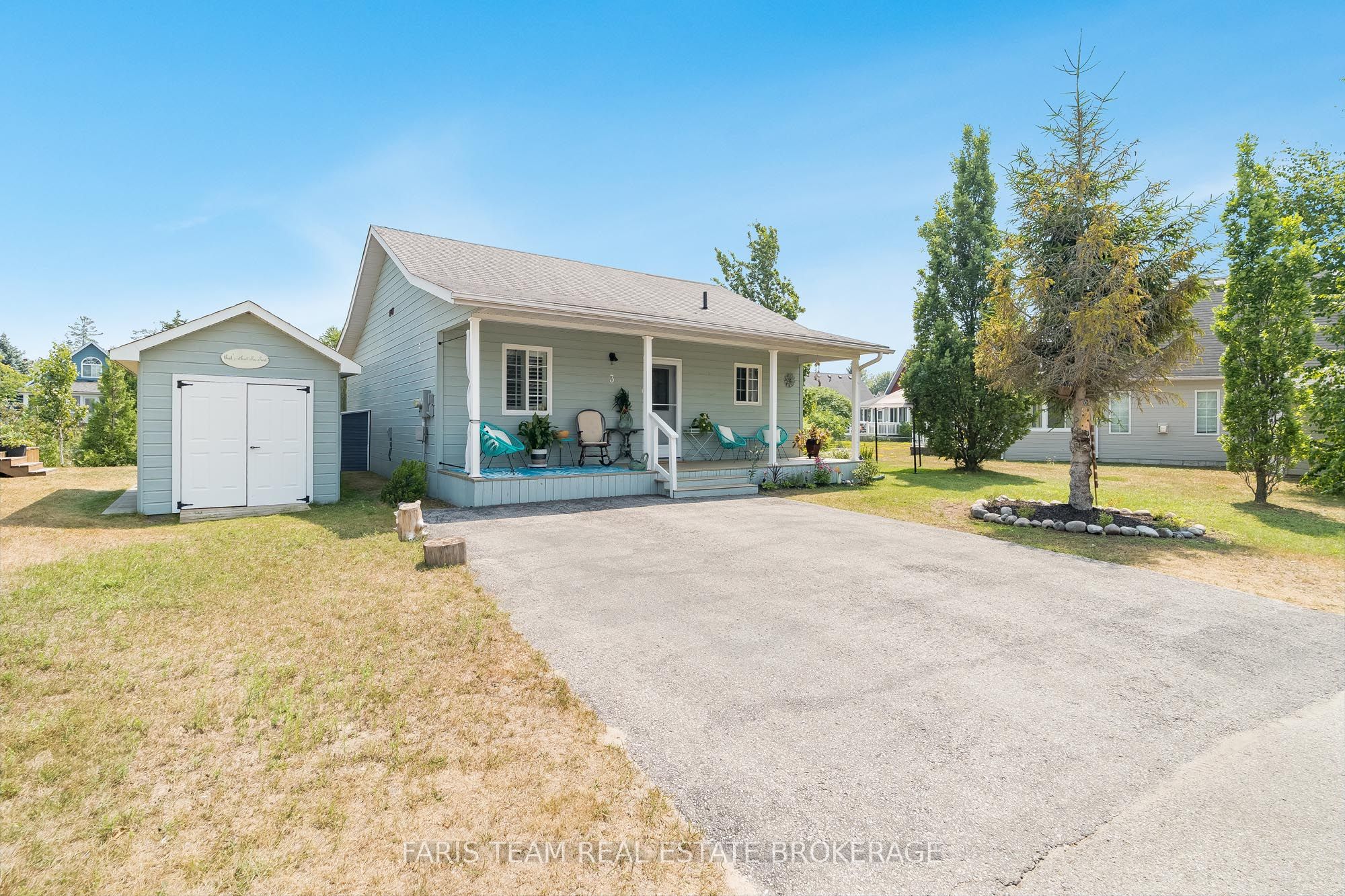 3 Awenda Avenue, Wasaga Beach, ON L9Z 1X7