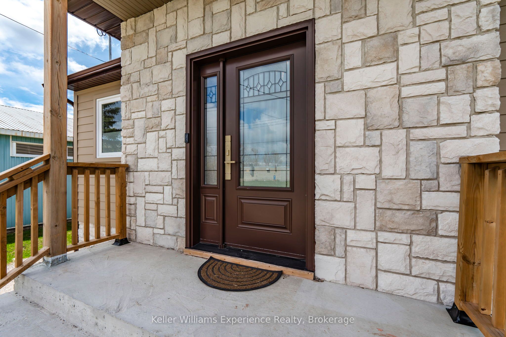 175 Elizabeth Street, Midland, ON L4R 1Y3 photo 2