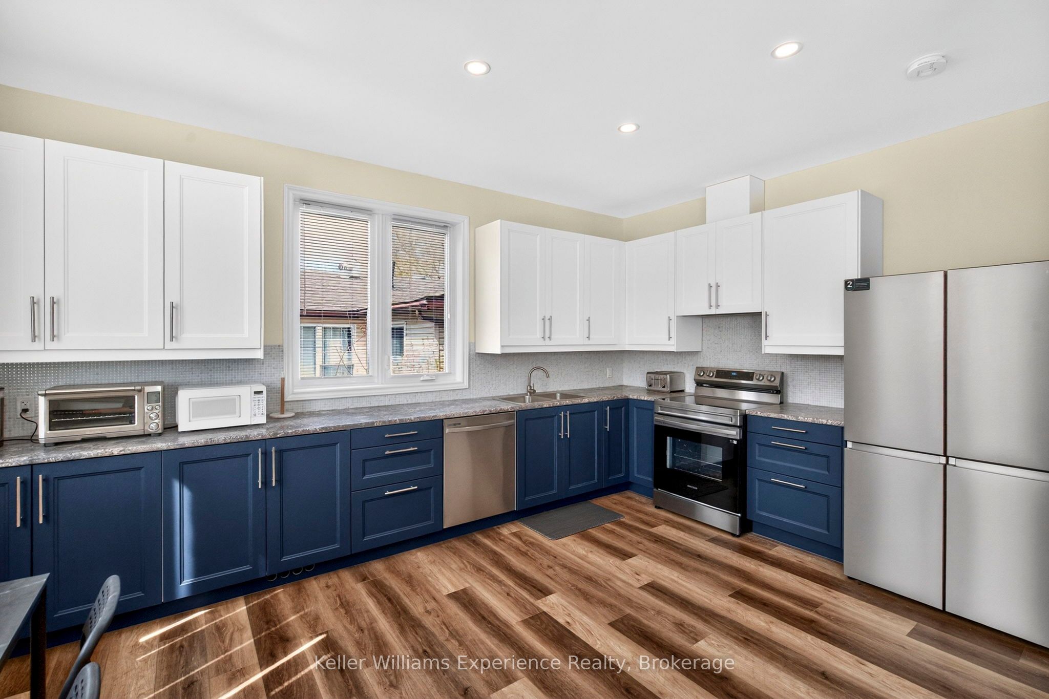 175 Elizabeth Street, Midland, ON L4R 1Y3 photo 5