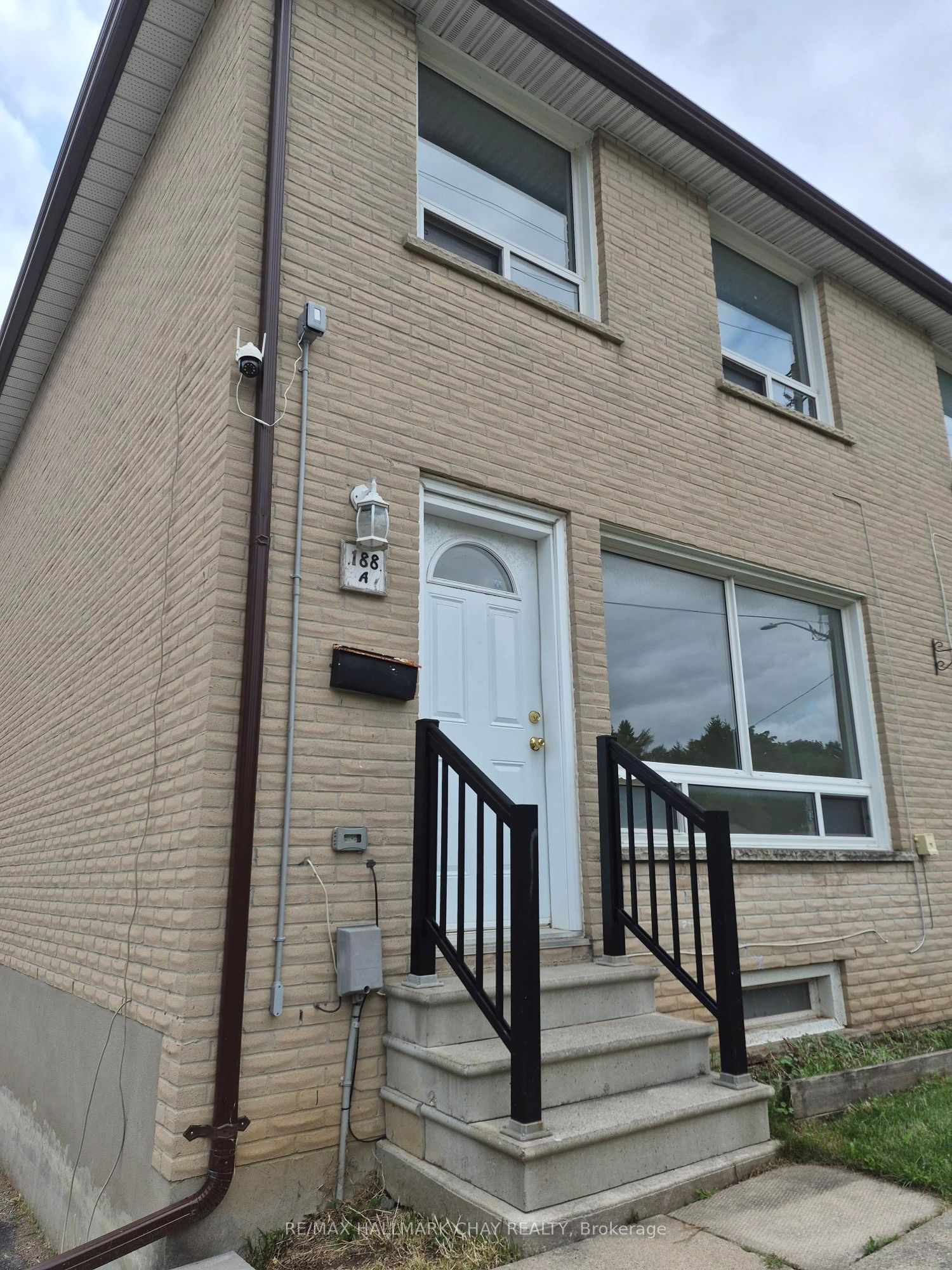 188 Anne Street S A, Barrie, ON L4N 2E6 photo 3