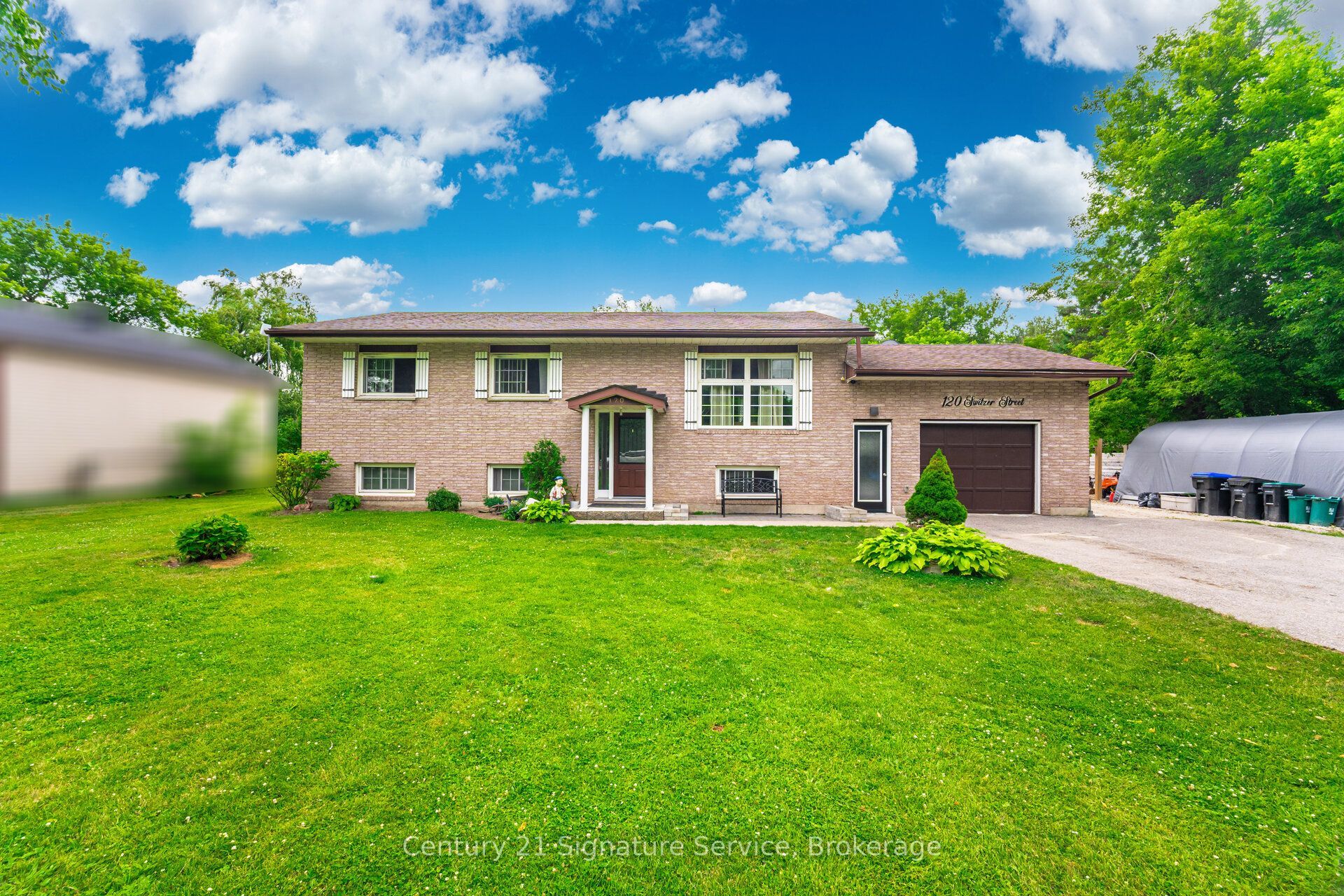 120 Switzer Street, Clearview, ON L0M 1N0