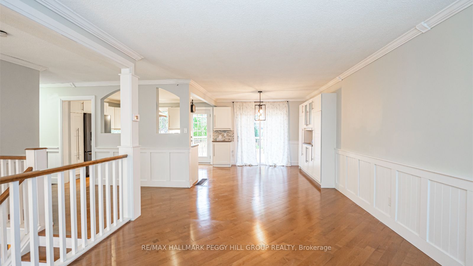 228 Dodson Road, Barrie, ON L4N 4S4 photo 3