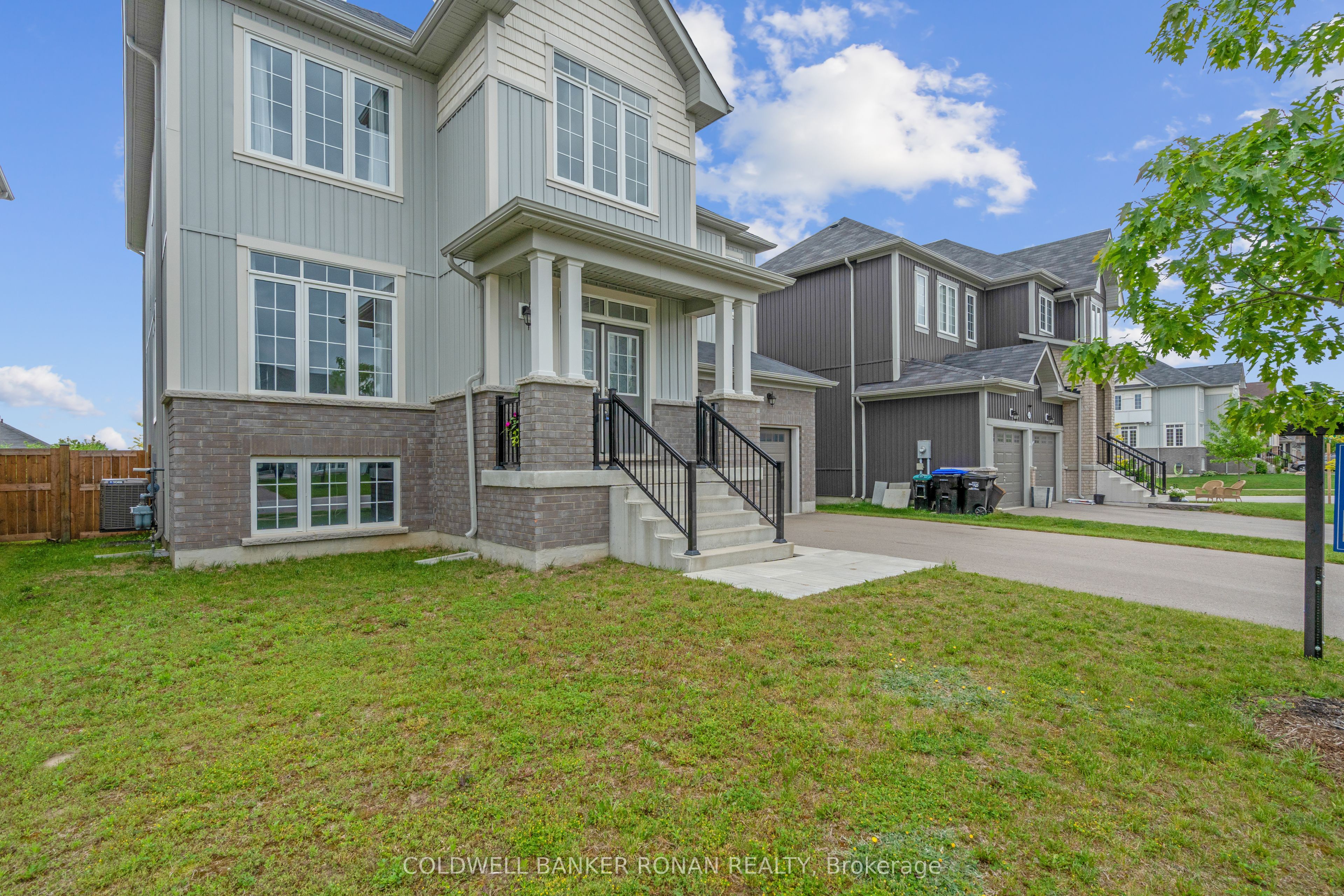 203 Roy Drive, Clearview, ON L0M 1S0 photo 3
