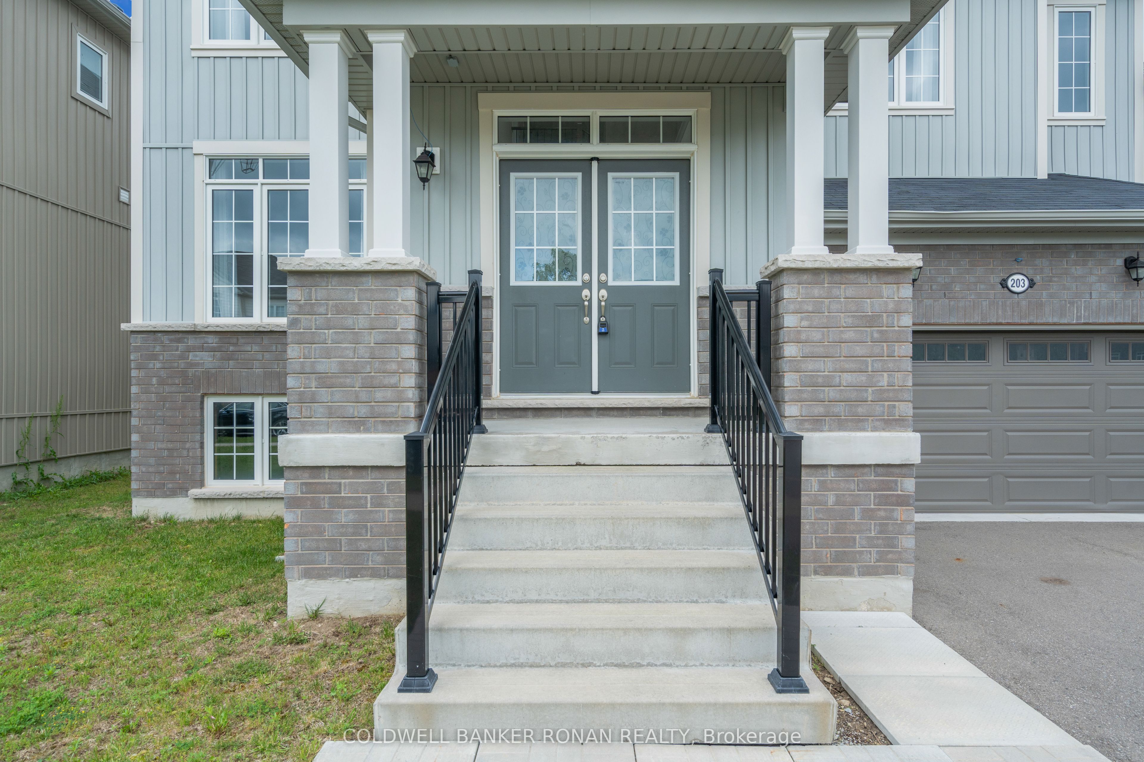 203 Roy Drive, Clearview, ON L0M 1S0 photo 4
