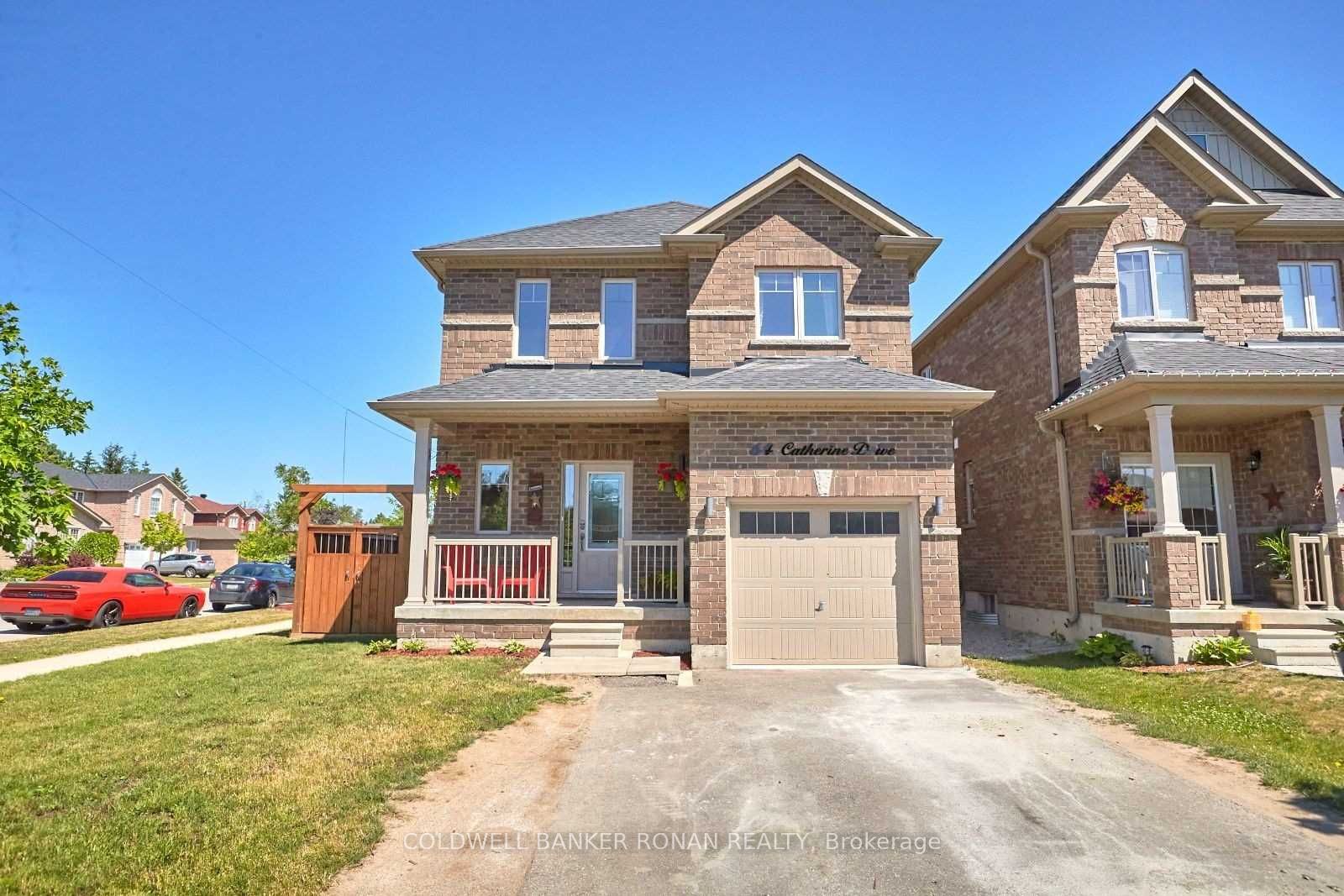 64 Catherine Drive, Barrie, ON L4N 6Z3